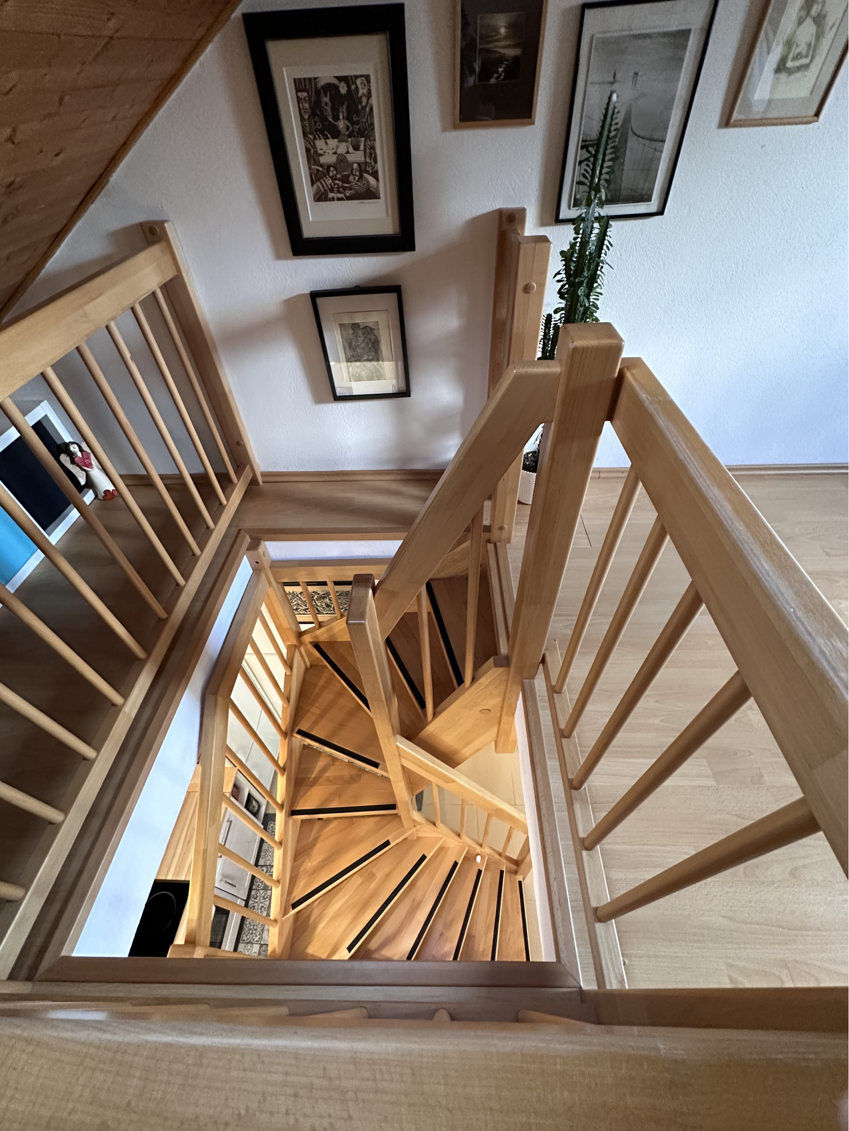 BE.LIVE COMPANY- PRENÁJOM- 3 IZBOVÝ BYT- 74m2- HORSKÝ PARK