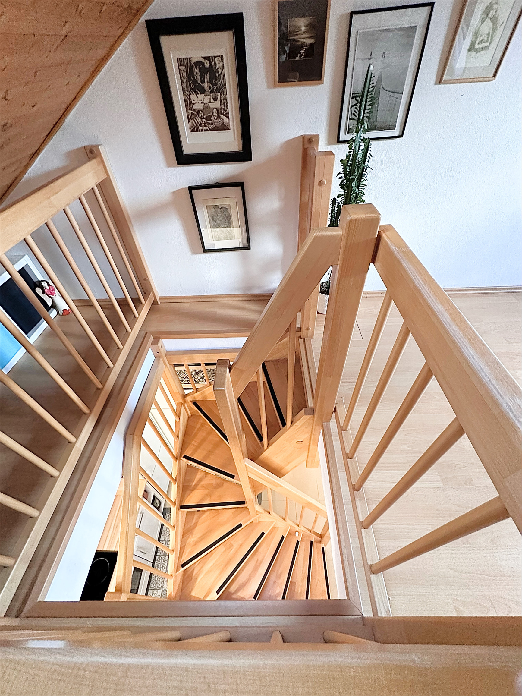 BE.LIVE COMPANY- PRENÁJOM- 3 IZBOVÝ BYT- 74m2- HORSKÝ PARK