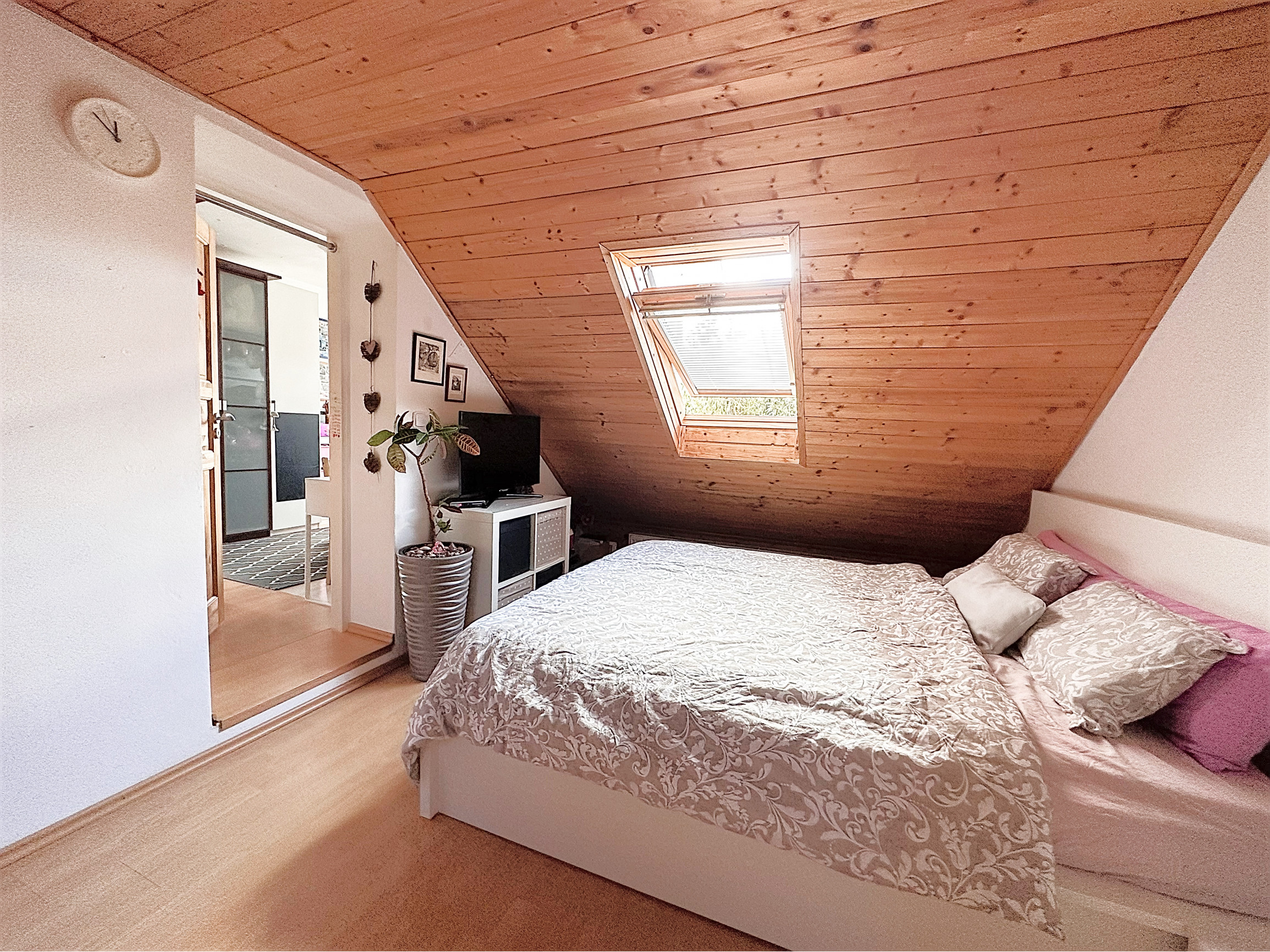 BE.LIVE COMPANY- PRENÁJOM- 3 IZBOVÝ BYT- 74m2- HORSKÝ PARK