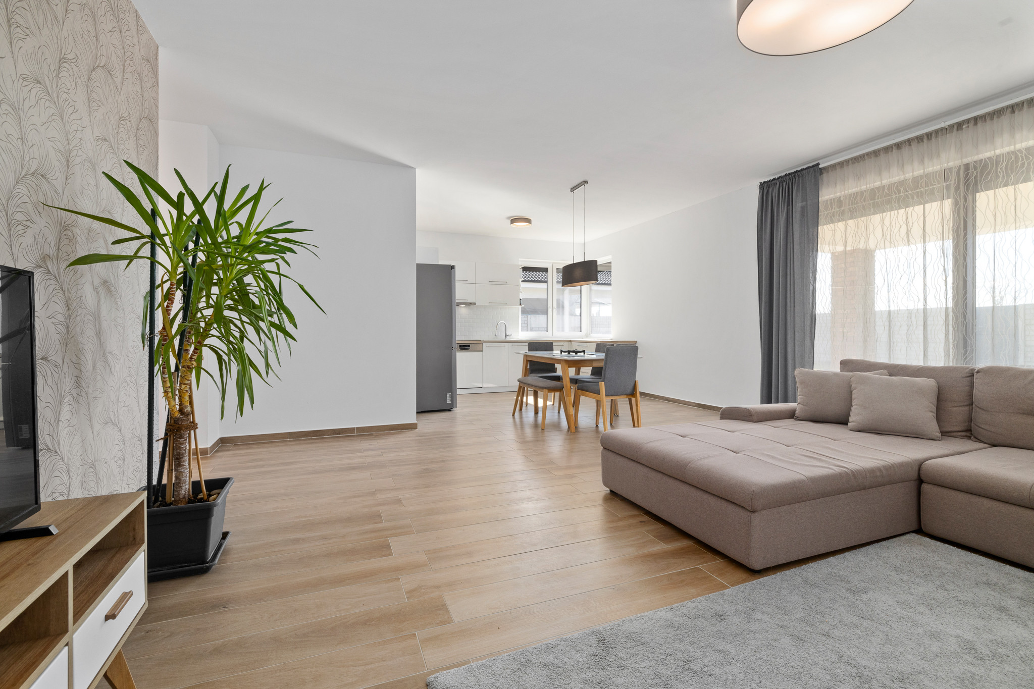 PREDANÉ- 4 IZBOVÝ- BUNGALOV-109m2- MILOSLAVOV