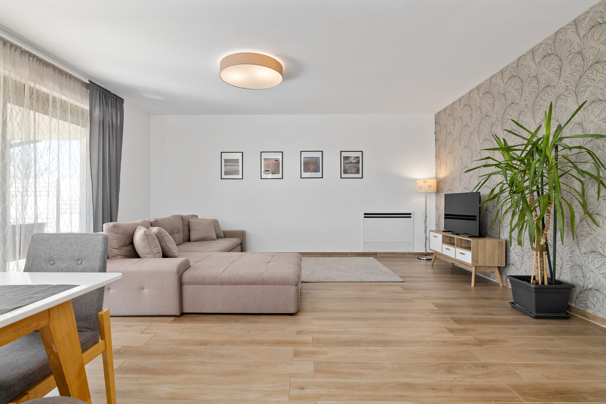 PREDANÉ- 4 IZBOVÝ- BUNGALOV-109m2- MILOSLAVOV