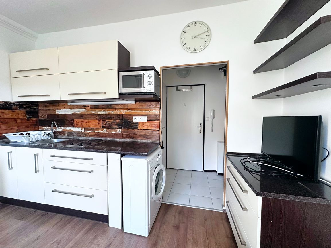 PRENAJATÉ- BE.LIVE COMPANY- PRENÁJOM- GARSÓNKA- STARÉ MESTO