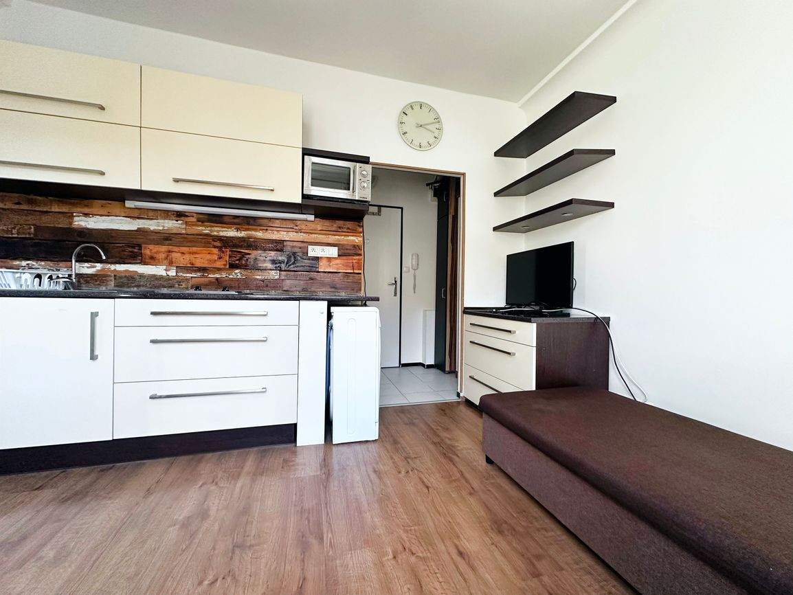 PRENAJATÉ- BE.LIVE COMPANY- PRENÁJOM- GARSÓNKA- STARÉ MESTO