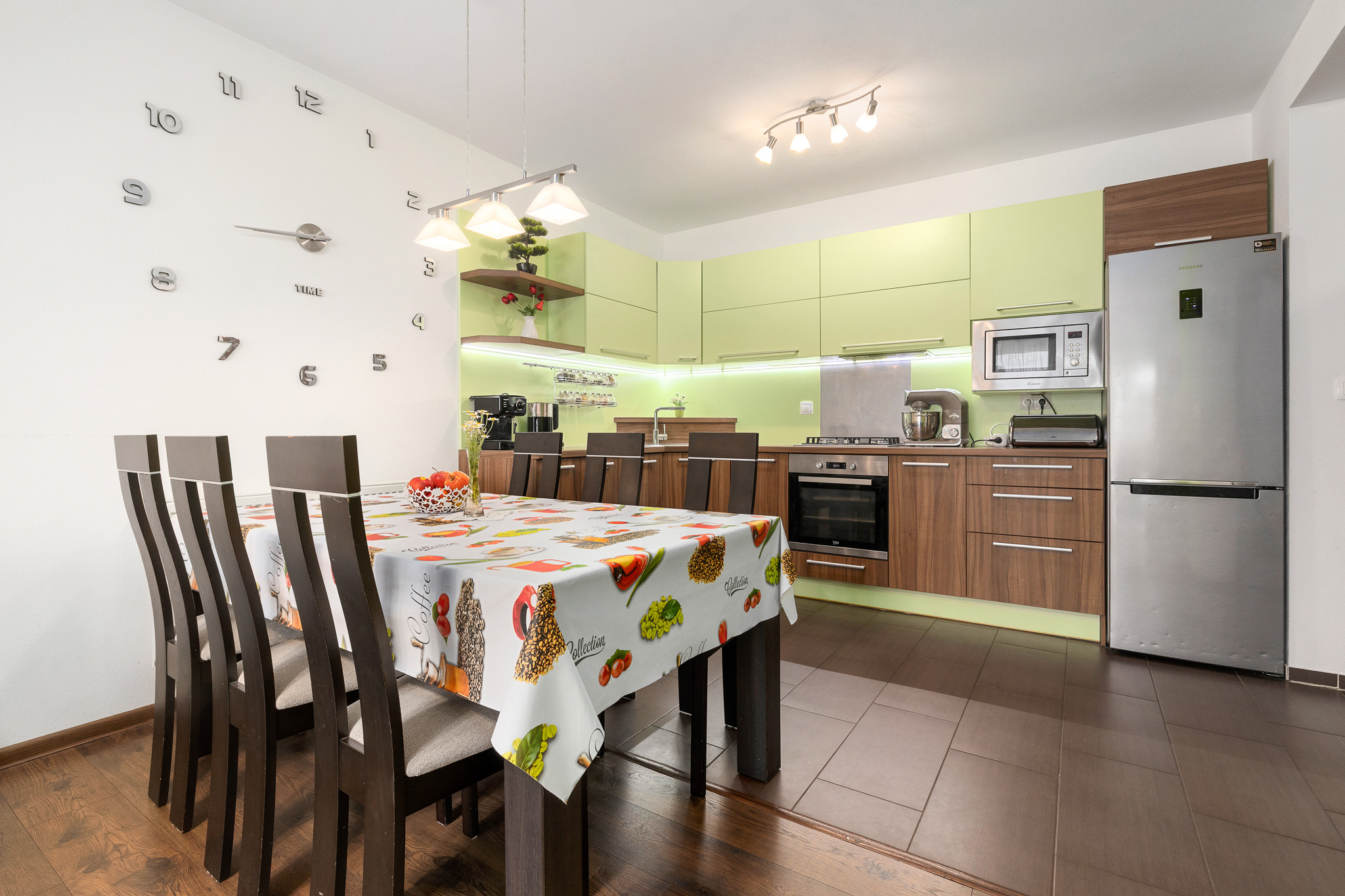 PREDANÉ -NA PREDAJ- KRÁSNY- 3-IZBOVÝ BYT- 74M2- SENEC