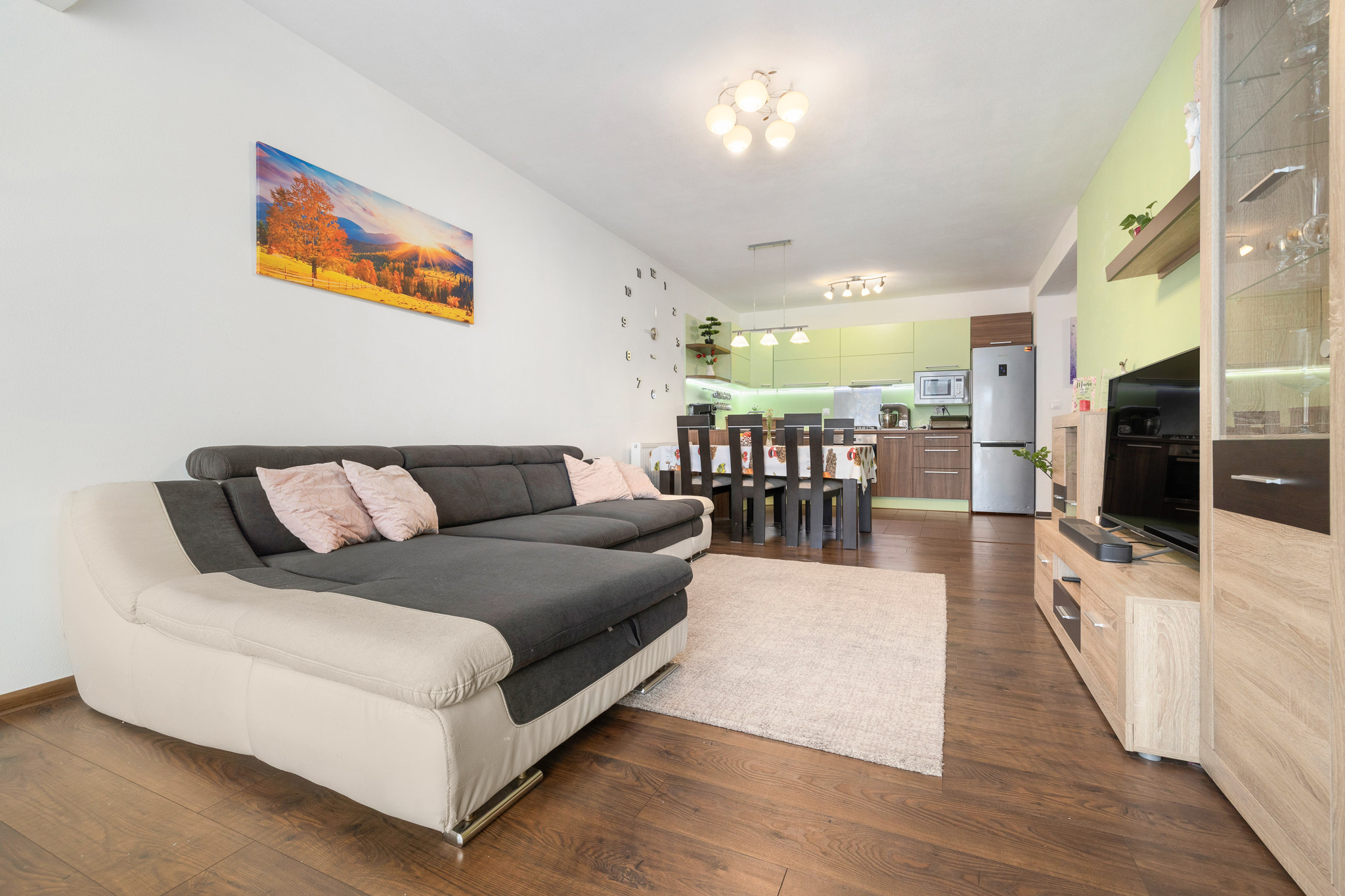 PREDANÉ -NA PREDAJ- KRÁSNY- 3-IZBOVÝ BYT- 74M2- SENEC