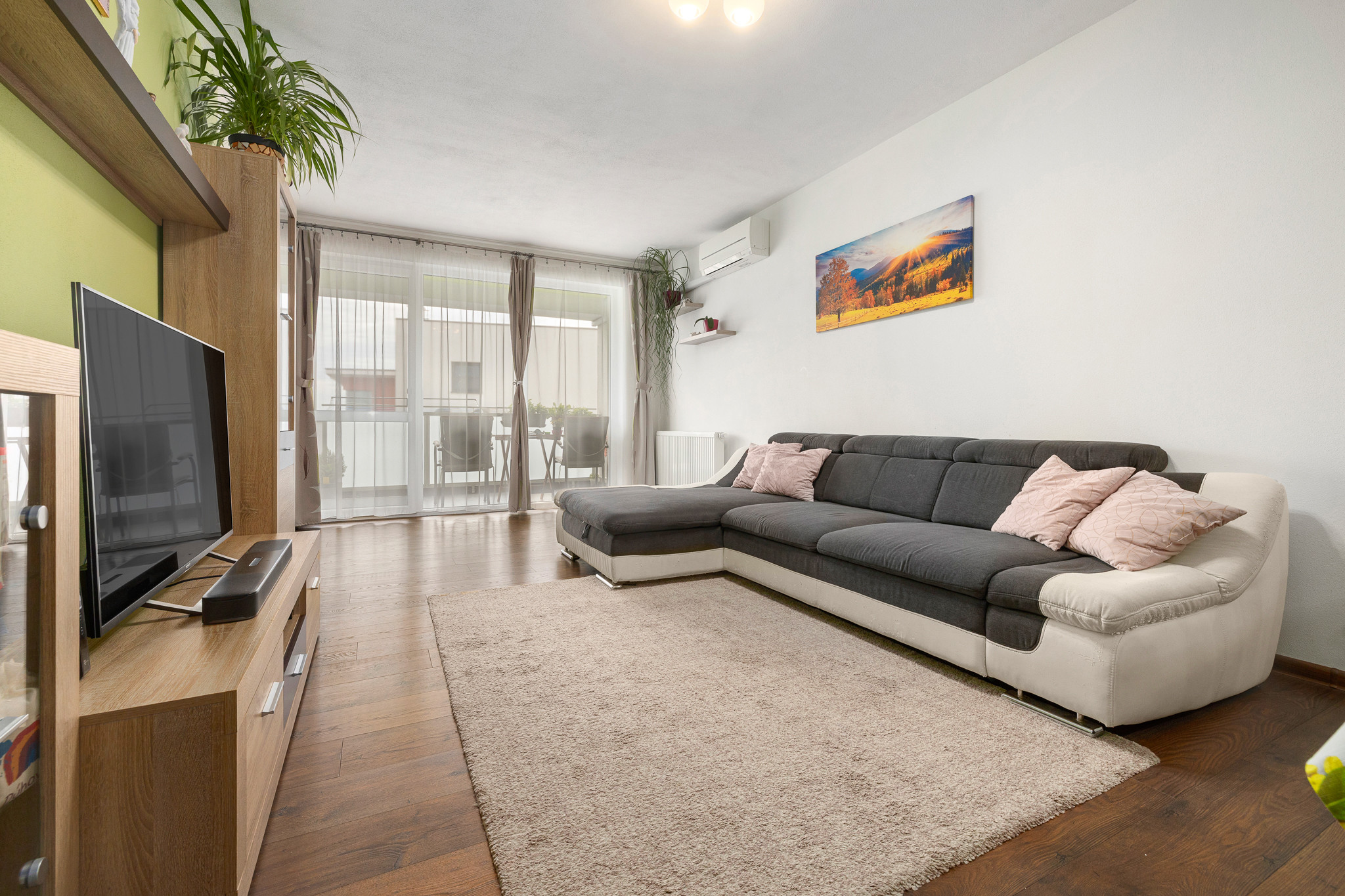 PREDANÉ -NA PREDAJ- KRÁSNY- 3-IZBOVÝ BYT- 74M2- SENEC