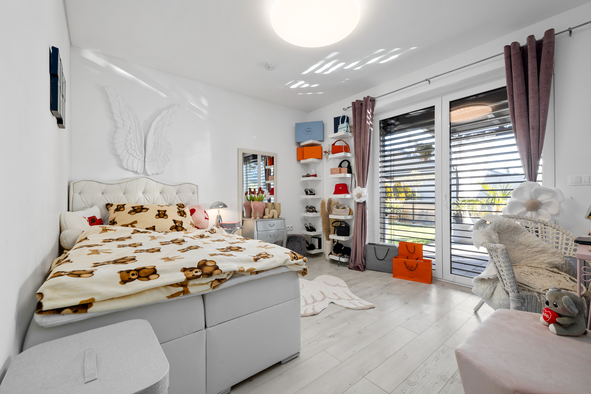 PREDANÉ- 4-IZBOVÝ BUNGALOV- POZEMOK 600m²-HAMULIAKOVO