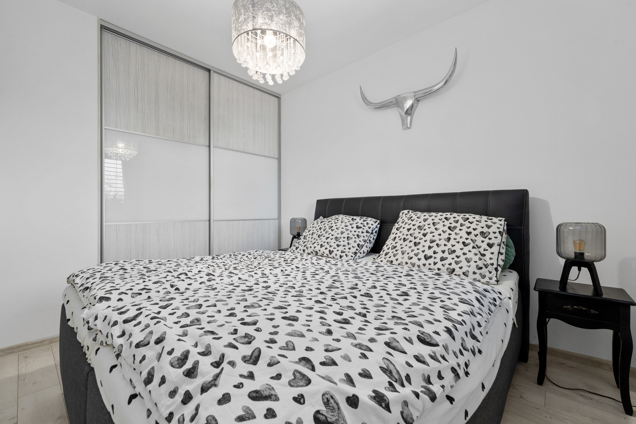 PREDANÉ- 4-IZBOVÝ BUNGALOV- POZEMOK 600m²-HAMULIAKOVO