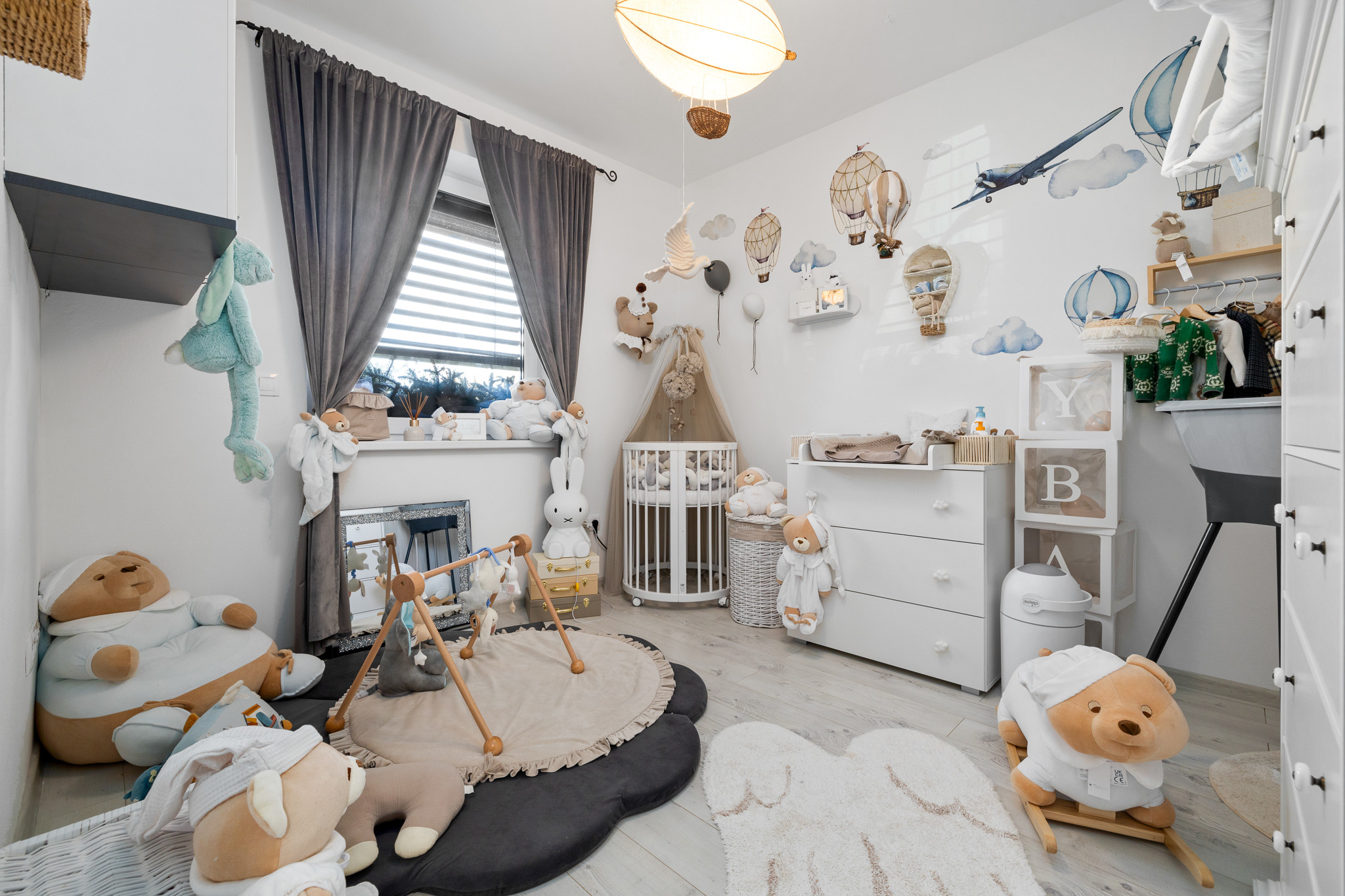 PREDANÉ- 4-IZBOVÝ BUNGALOV- POZEMOK 600m²-HAMULIAKOVO