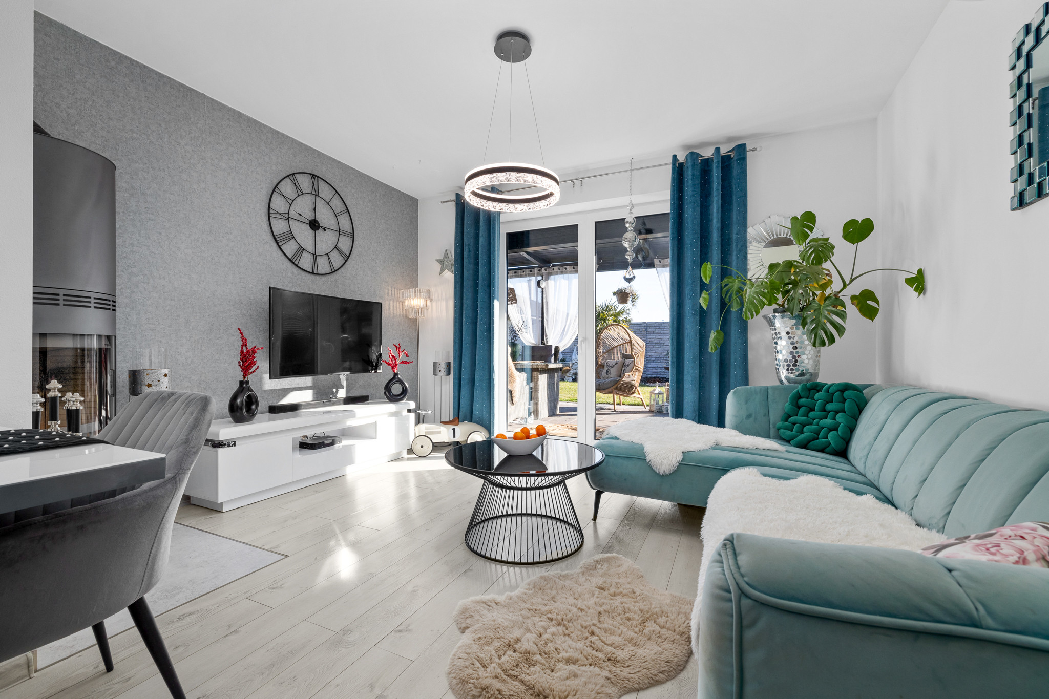 PREDANÉ- 4-IZBOVÝ BUNGALOV- POZEMOK 600m²-HAMULIAKOVO