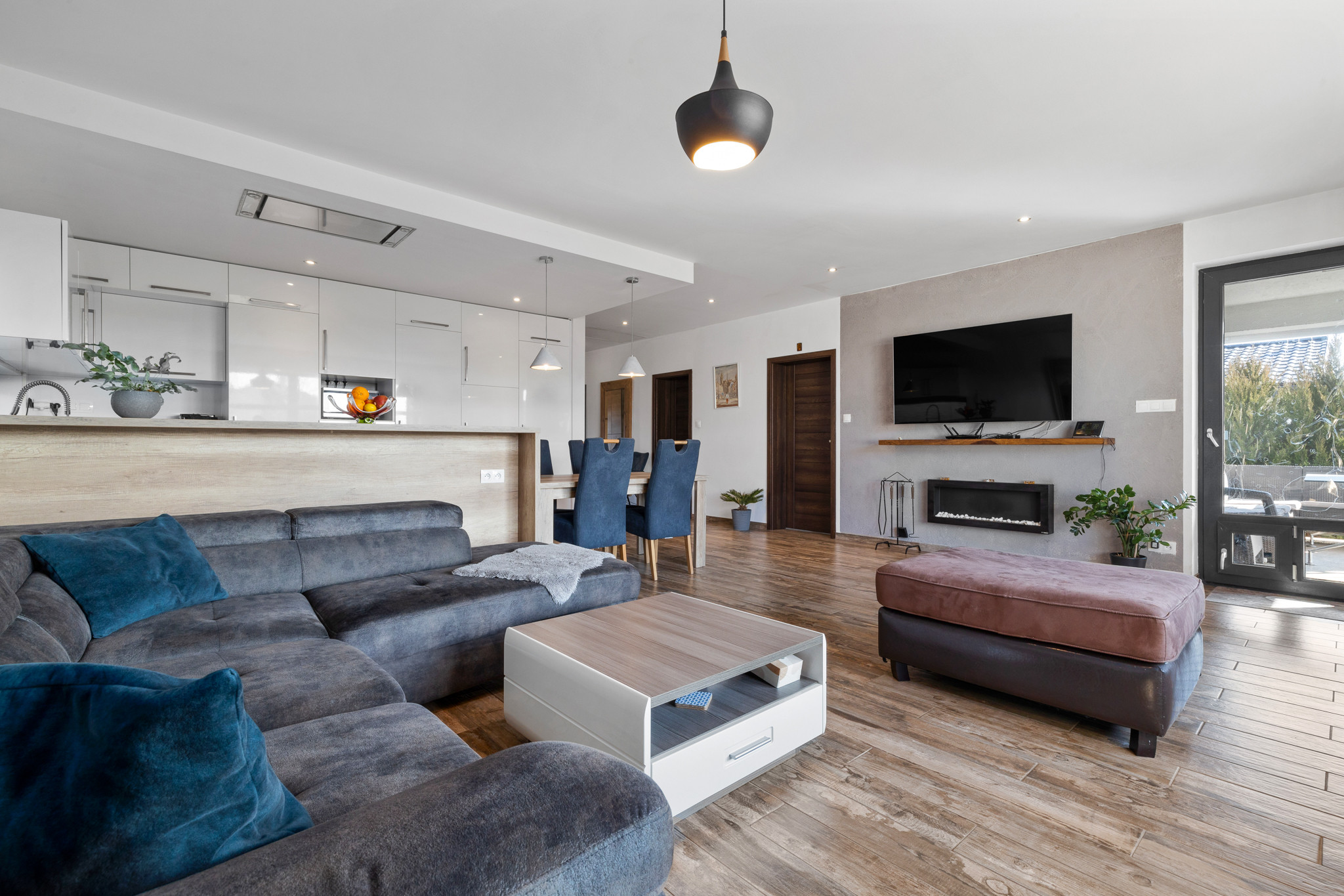 PREDANÉ- PRÉMIOVÝ- 4-IZBOVÝ DOM-ČIERNA VODA