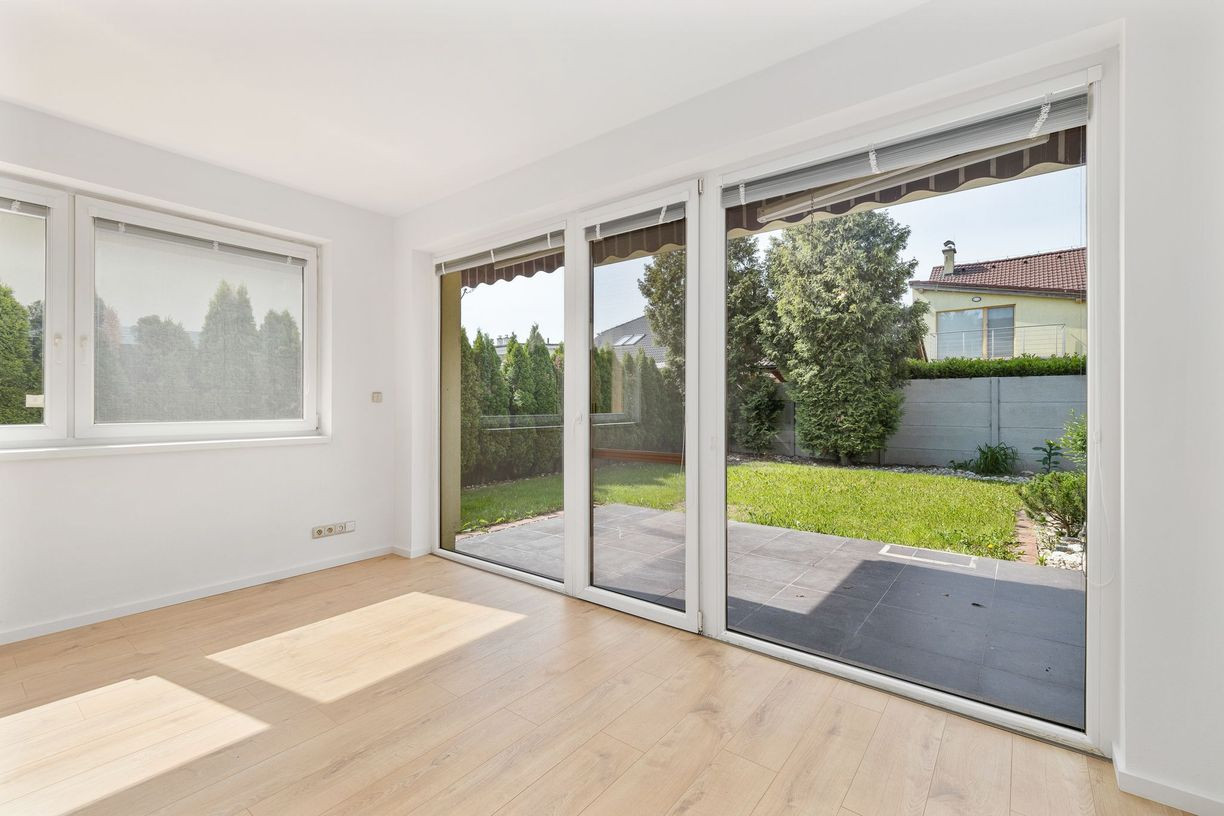 PREDANÉ- PREDAJ- 4-IZBOVÝ- 170m2- RODINNÝ DOM- ROVINKA