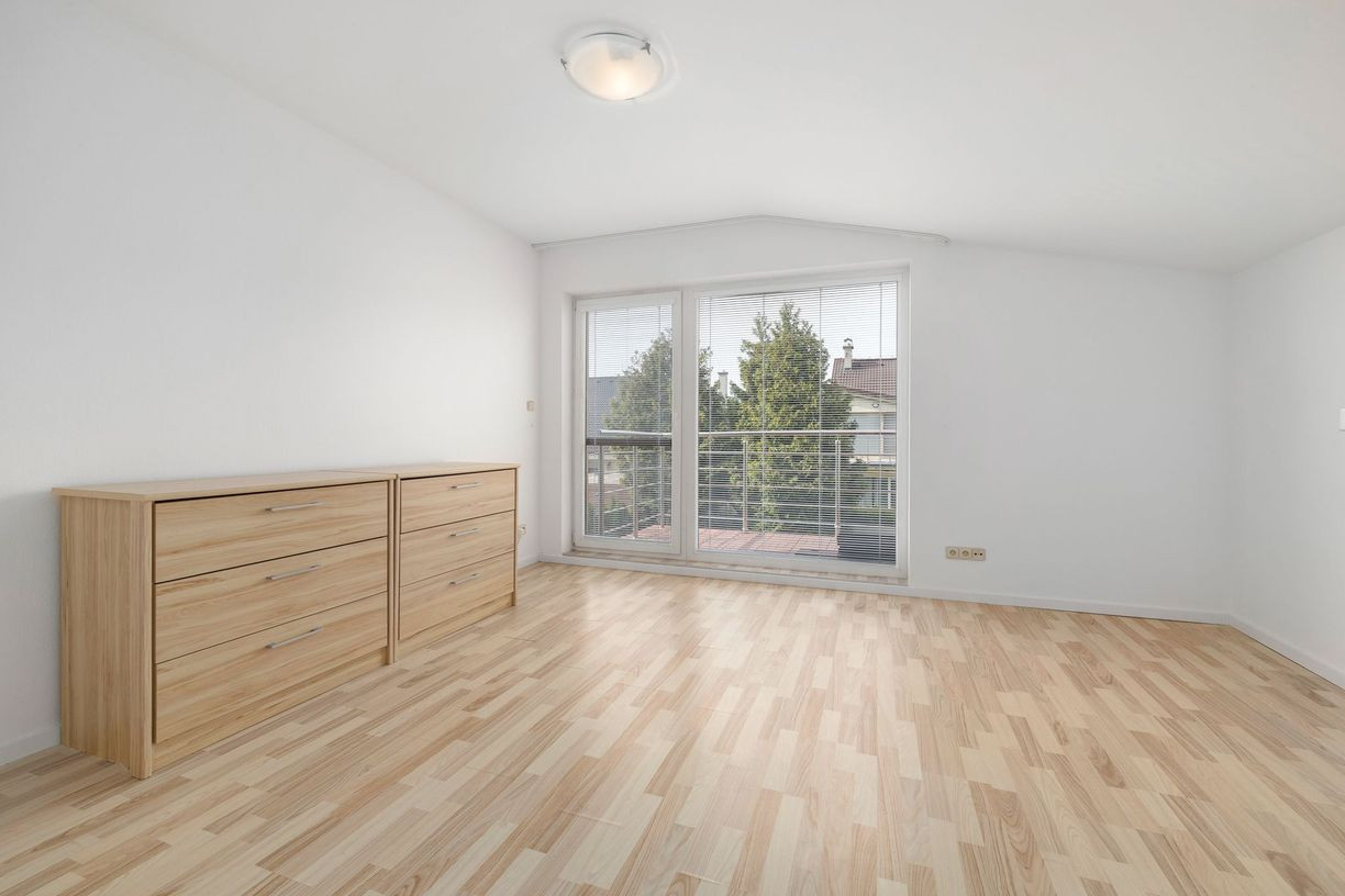 PREDANÉ- PREDAJ- 4-IZBOVÝ- 170m2- RODINNÝ DOM- ROVINKA