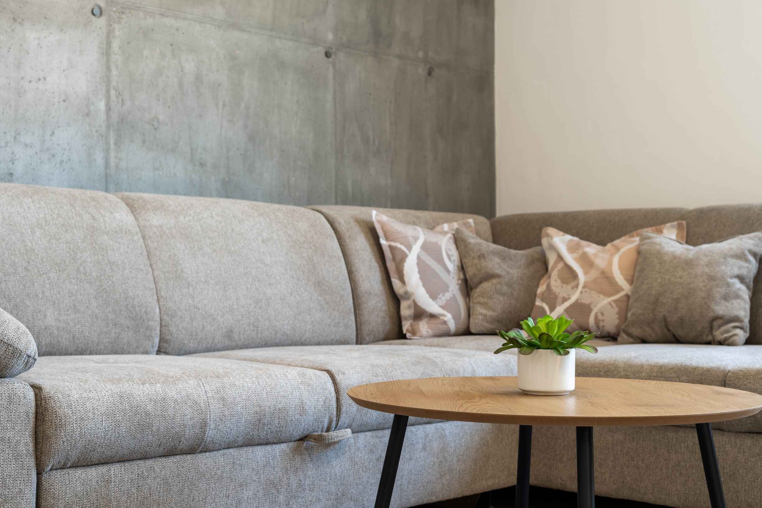 PRENAJATÉ - PRENÁJOM- 2-IZBOVÝ BYT- NOVOSTAVBA- ŠÁMOT