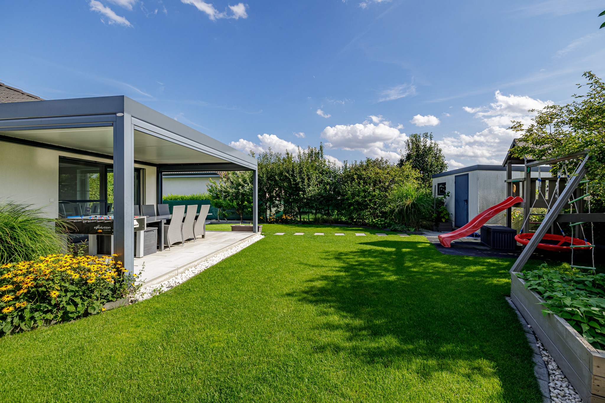 REZERVOVANÉ- SMART- BUNGALOV-  4IZBOVÝ- BAZÉN- BERNOLÁKOVO