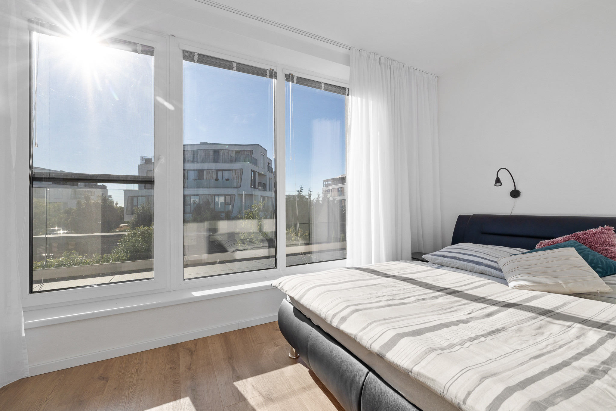 PRENÁJOM- 4-IZBOVÝ MODERNÝ- RODINNÝ DOM- MALINOVO/ TRI VODY