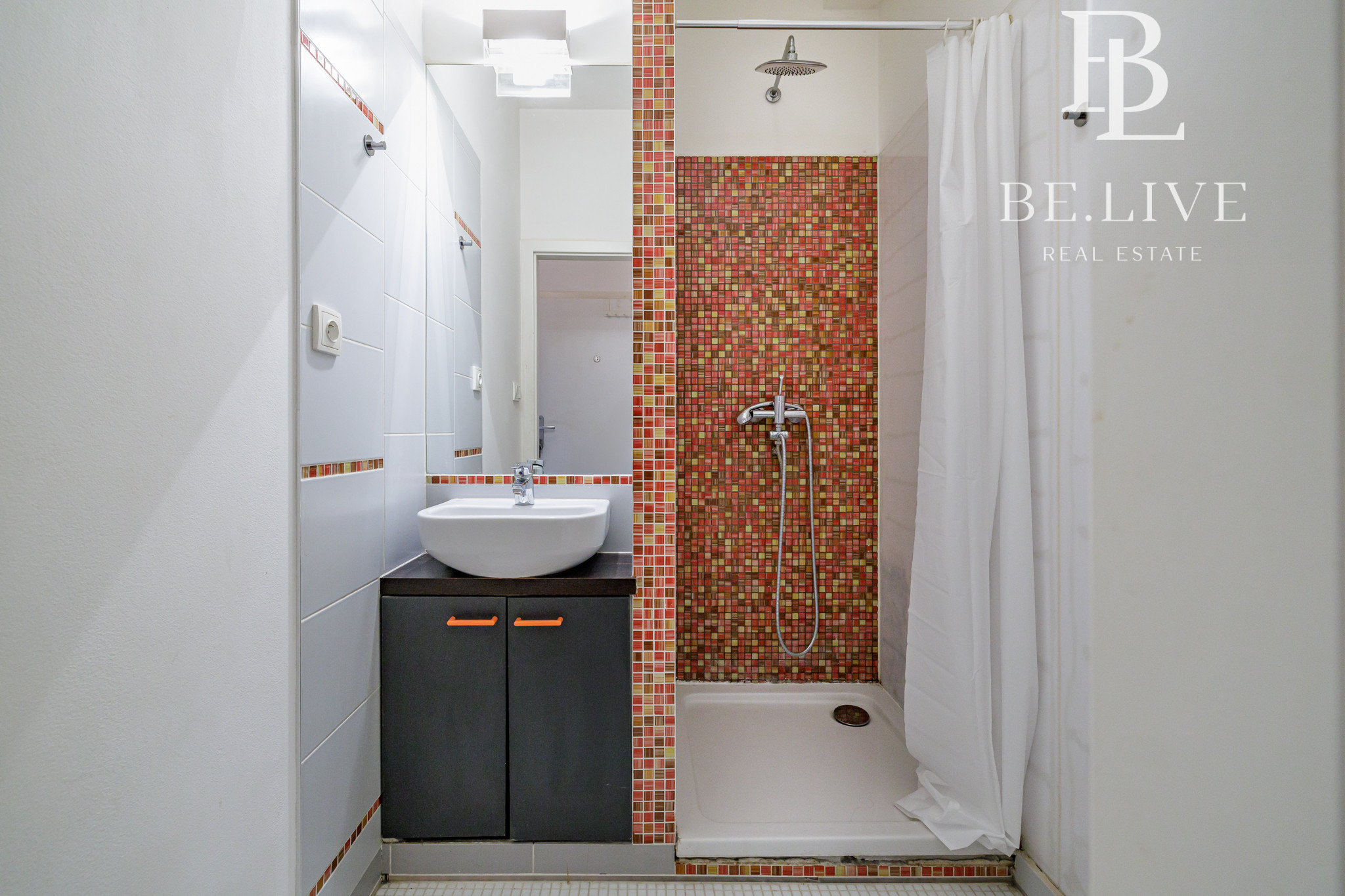 PRENAJATÉ- MODERNÉHO- 1IZBOVÉHO- BYTU- STROMOVÁ ULICA- BA