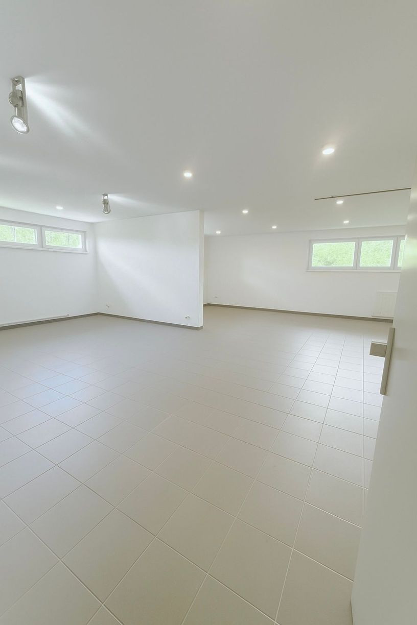 BE.LIVE COMPANY- PRENÁJOM- NEBYTOVÉHO PRIESTORU- KADNÁROVÁ ULICA- RAČA- BA