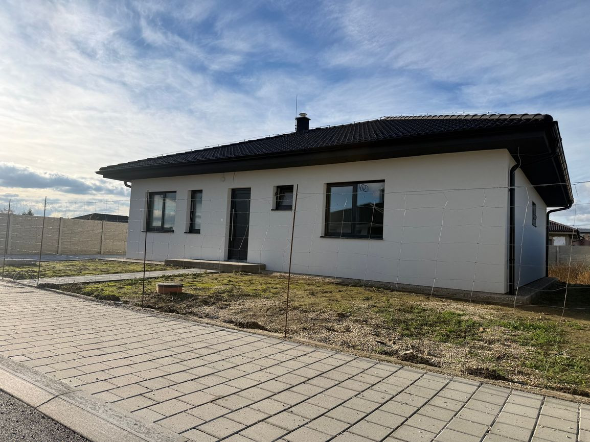 BE.LIVE COMPANY- NA PREDAJ- 4-IZBOVÝ- BUNGALOV- NOVOSTAVBA- MOST PRI BRATISLAVE 