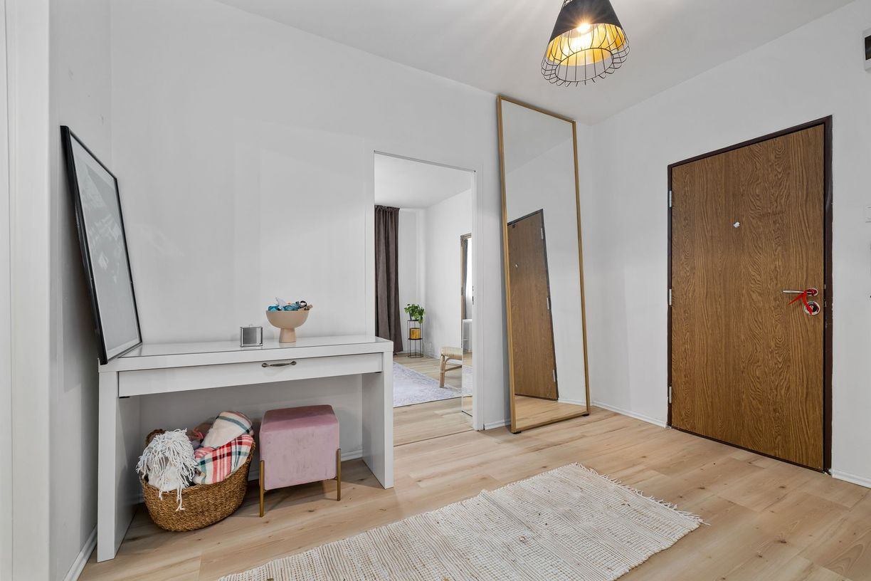 BE.LIVE COMPANY-PREDAJ- KRÁSNY- 3-IZBOVÝ- BYT- PETRŽALKA