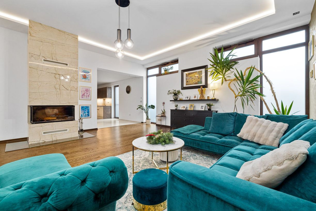 BE.LIVE COMPANY- PREDAJ- EXKLUZÍVNY- 5-IZBOVÝ DOM- EKOOSADA-  VEĽKÉ UĽANY