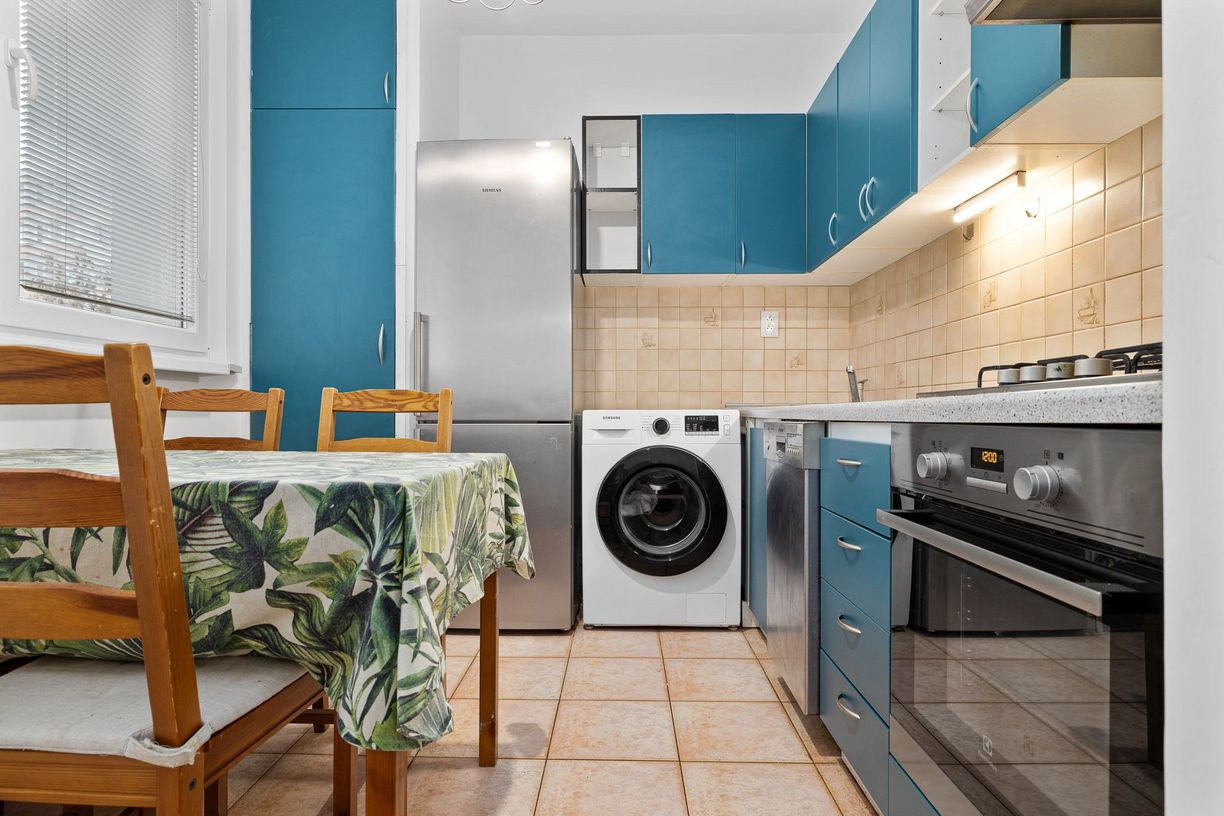 BE.LIVE COMPANY – NA PREDAJ – 3-IZBOVÝ BYT S LOGGIOU – SKVELÁ DISPOZÍCIA A TICHÝ VNÚTROBLOK