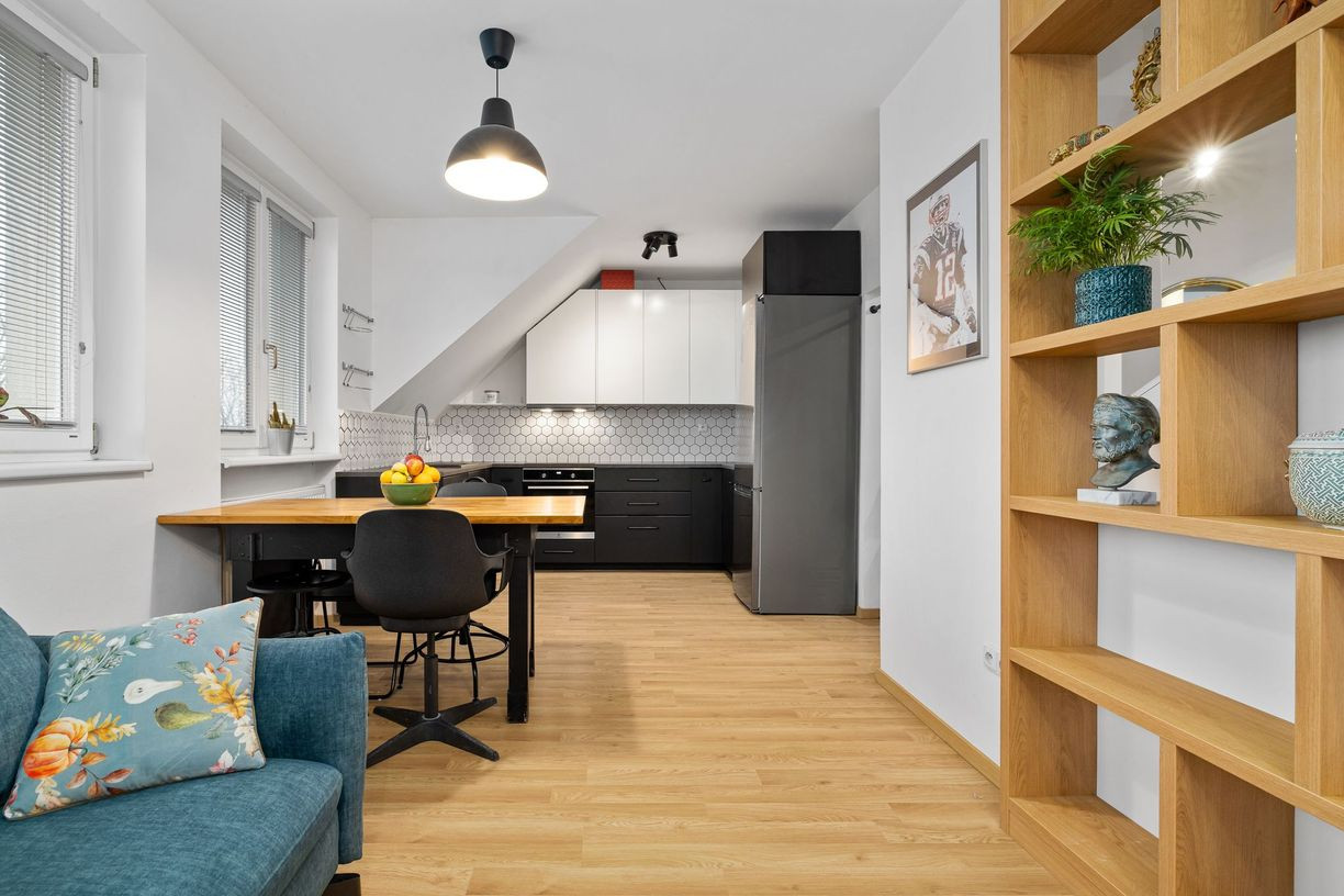 BE.LIVE COMPANY- NA PREDAJ- ÚTULNÝ- A- ZAUJÍMAVÝ- 2-IZBOVÝ- MEZANÍN- RUŽINOV- KOŠICKÁ ULICA 