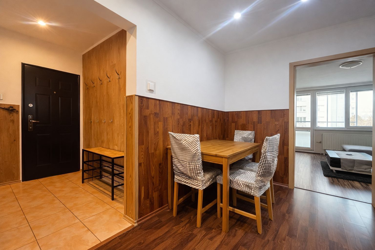 PRENAJATÝ- BE.LIVE COMPANY- PRENÁJOM- 3-IZBOVÝ- BYT- MLYNAROVIČOVA ULICA- PETRŽALKA