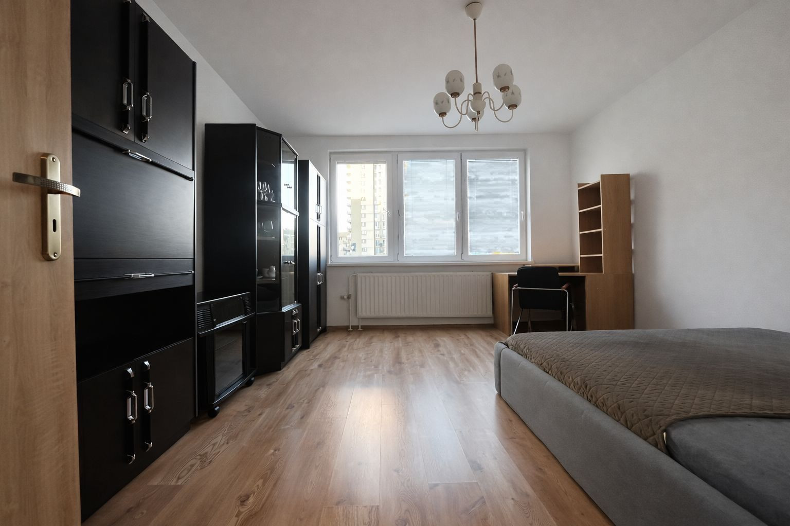 PRENAJATÝ- BE.LIVE COMPANY- PRENÁJOM- 3-IZBOVÝ- BYT- MLYNAROVIČOVA ULICA- PETRŽALKA