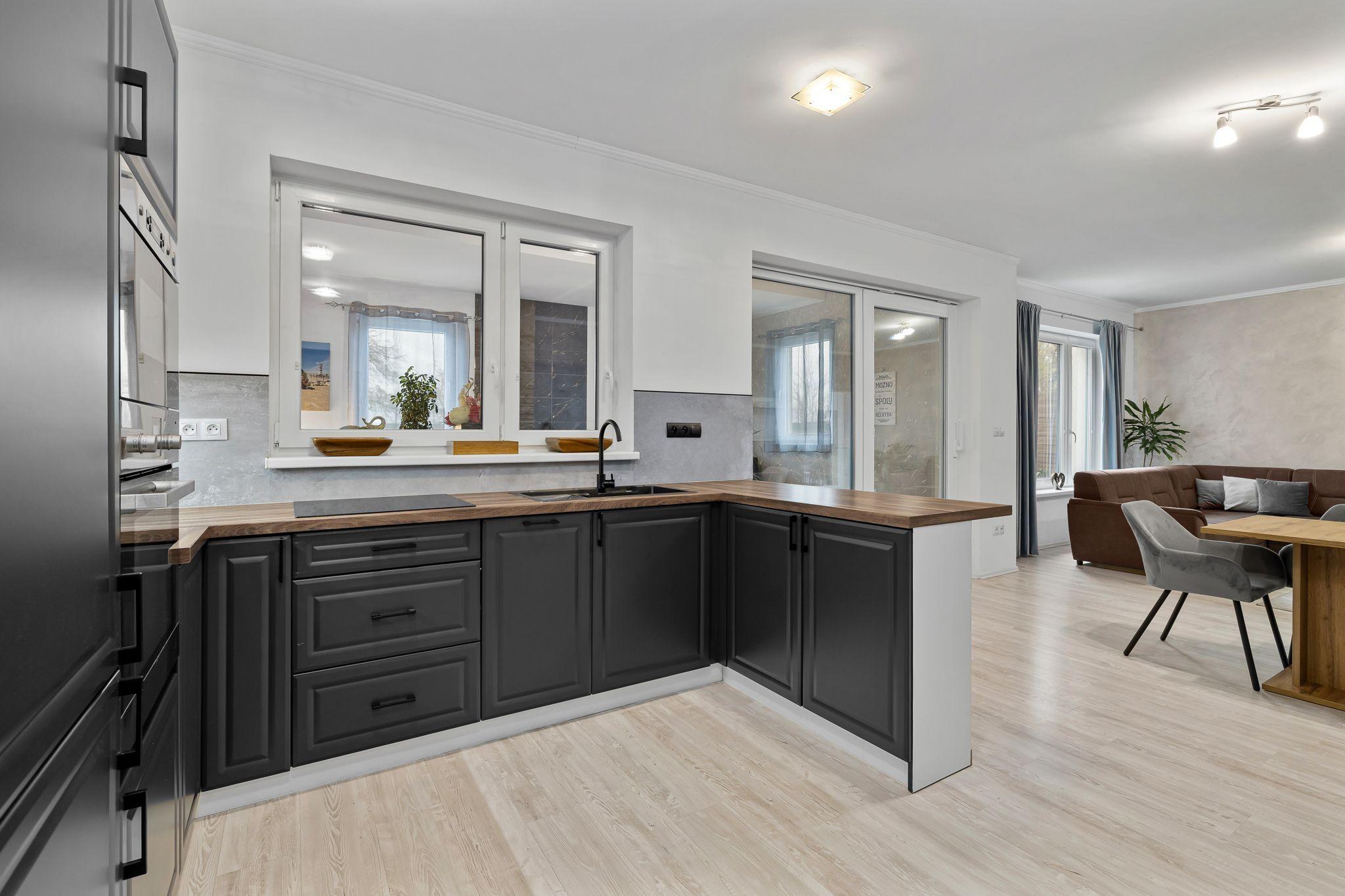 KRÁSNY- 2-IZBOVÝ BYT- NA PREDAJ- SO ZÁHRADOU-SENEC- MALÝ BIEL