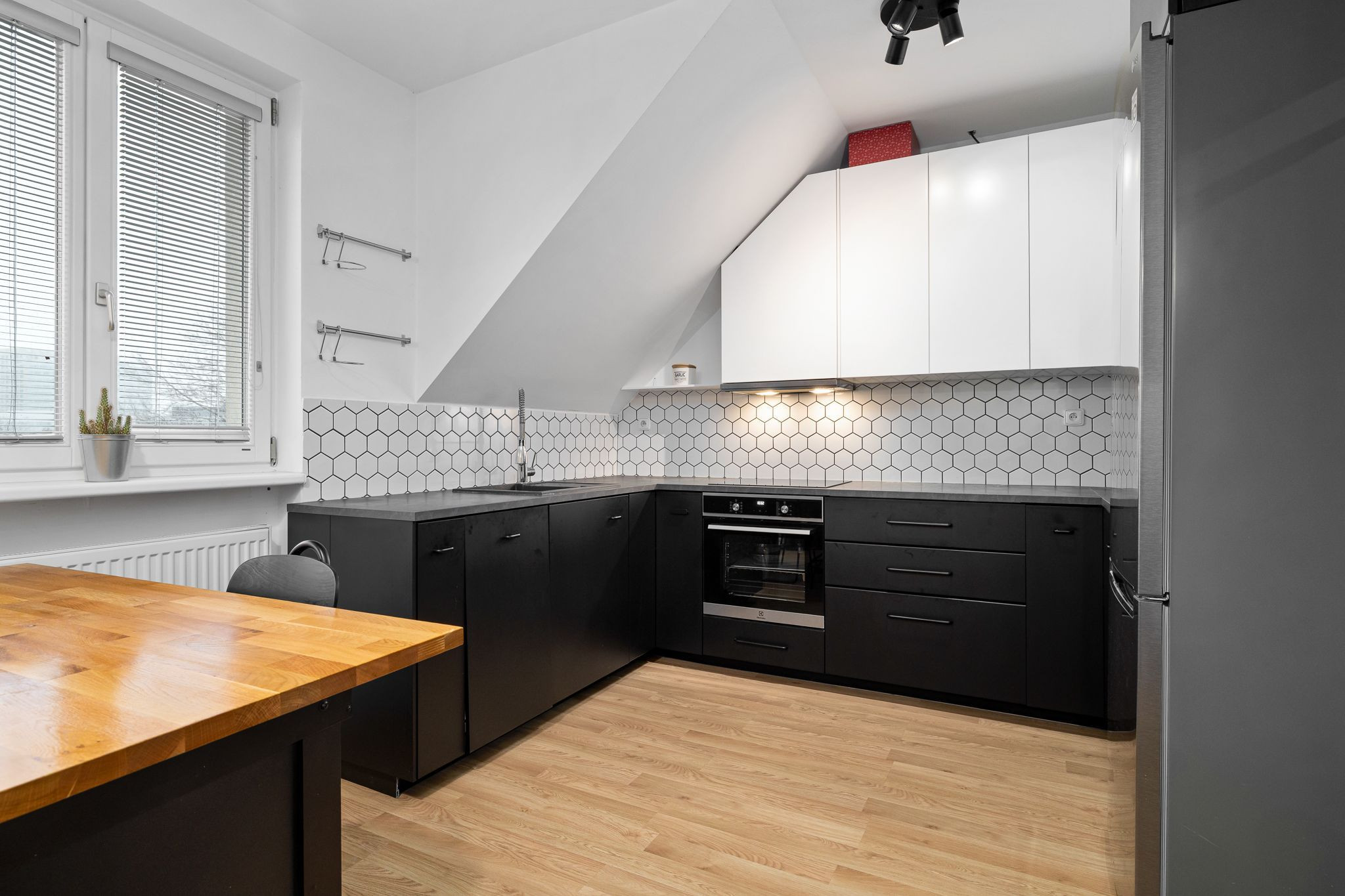 BE.LIVE COMPANY- PREDAJ- INVESTIČNÝ- MEZANÍN- LOFTOVÝ- PRIESTOR- TERASA- RUŽINOV- KOŠICKÁ ULICA