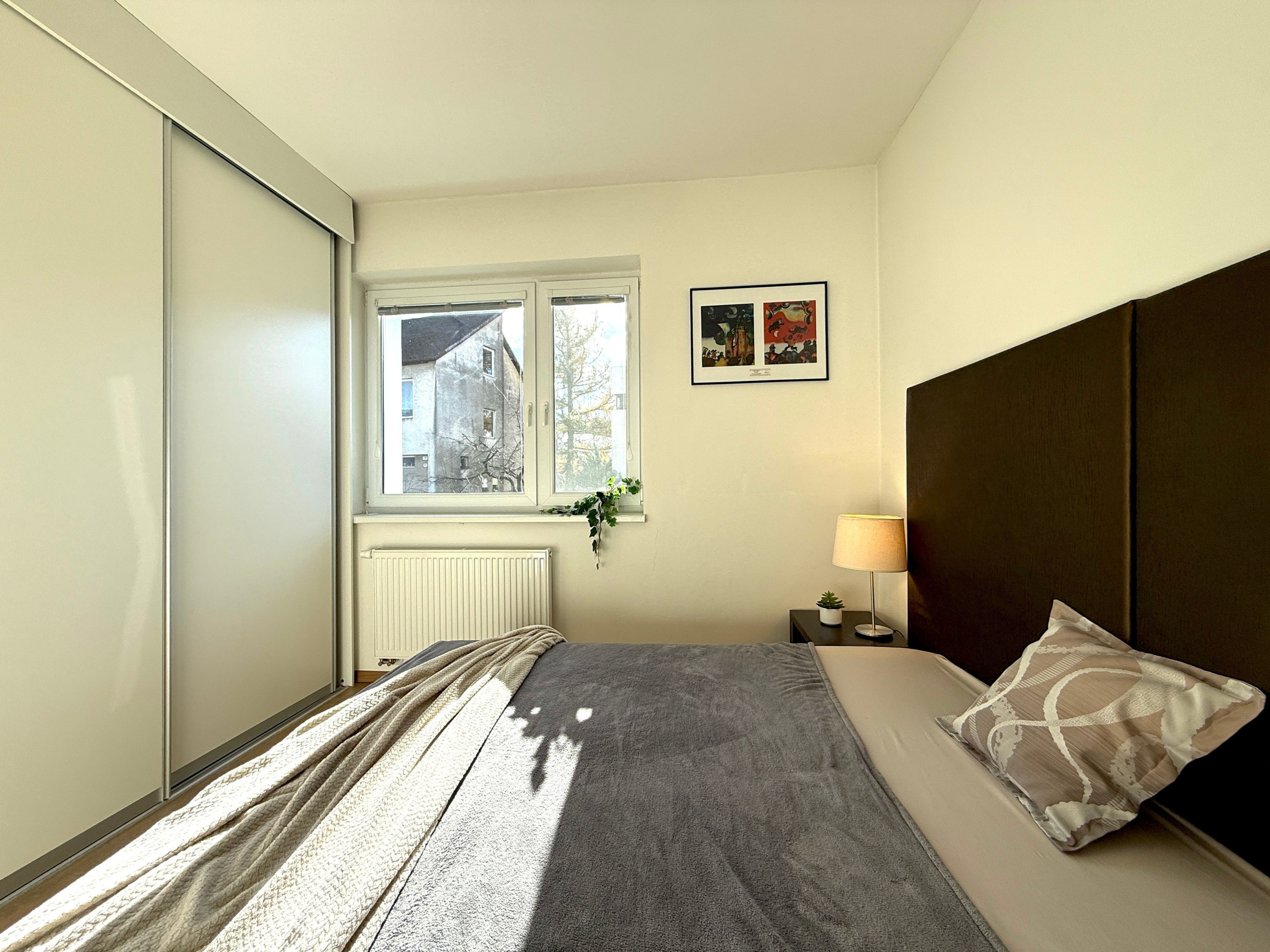 BE.LIVE COMPANY- PRENÁJOM- VEĽKORYSÝ- 3-IZBOVÝ- BYT- STARÉ MESTO- LANGSFELDOVA 