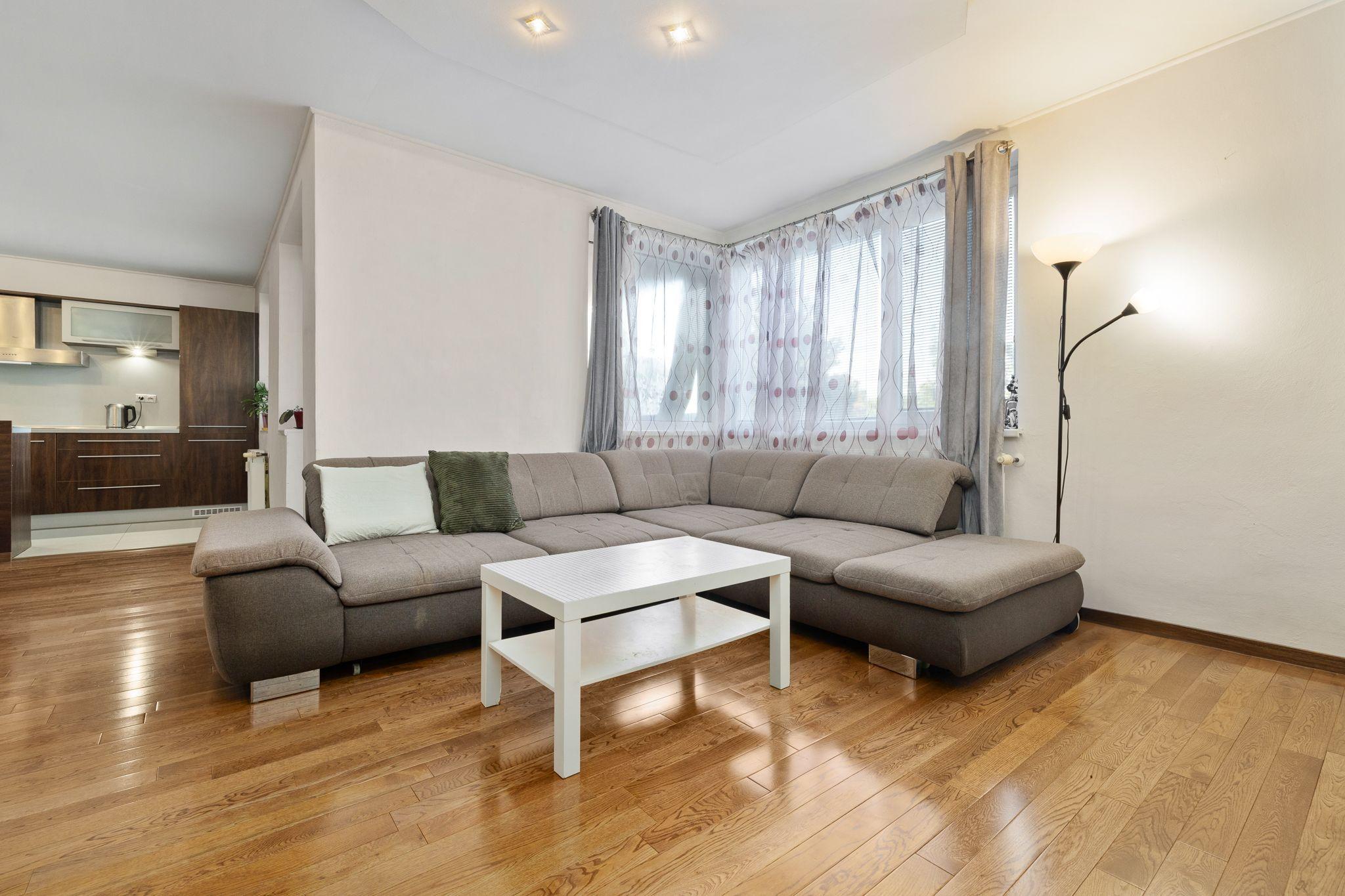 BE.LIVE COMPANY- PREDAJ- KRÁSNY- 3-IZBOVÝ- BYT- PARKOVACIE MIESTO- STARÉ MESTO