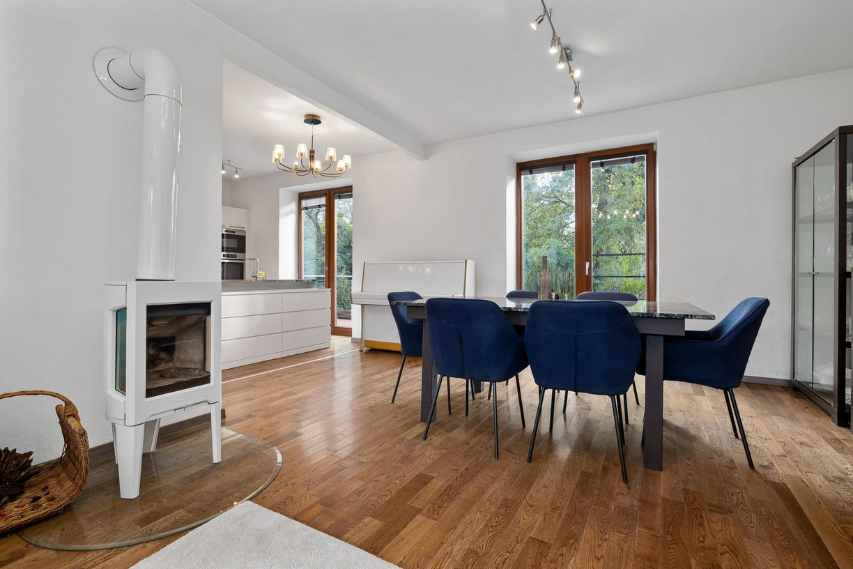 BE.LIVE COMPANY- PRENÁJOM- 5- IZBOVÝ- DOM- S BAZÉNOM- KARLOVÁ VES- BRATISLAVA 