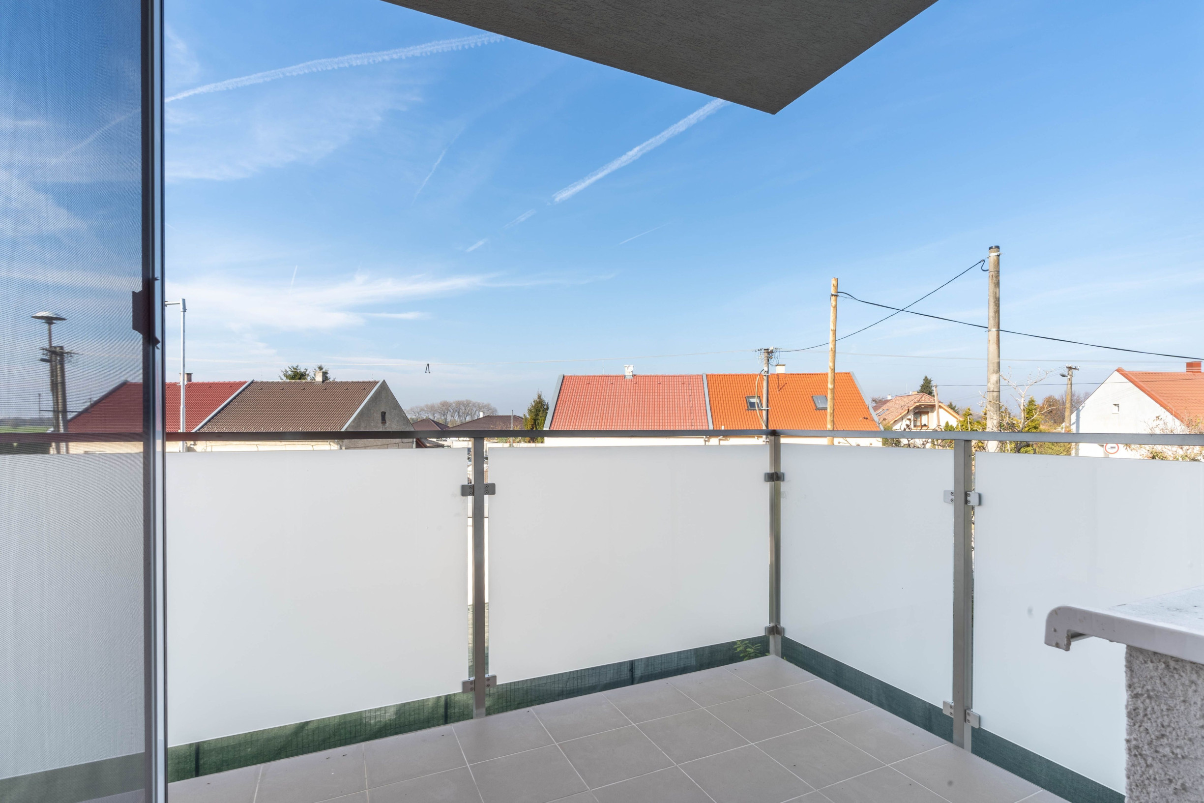 BE.LIVE COMPANY- PRENÁJOM- 2-IZBOVÝ BYT- PARKOVACIE STÁTIE- ŠÁMOT- ŠAMORÍN 