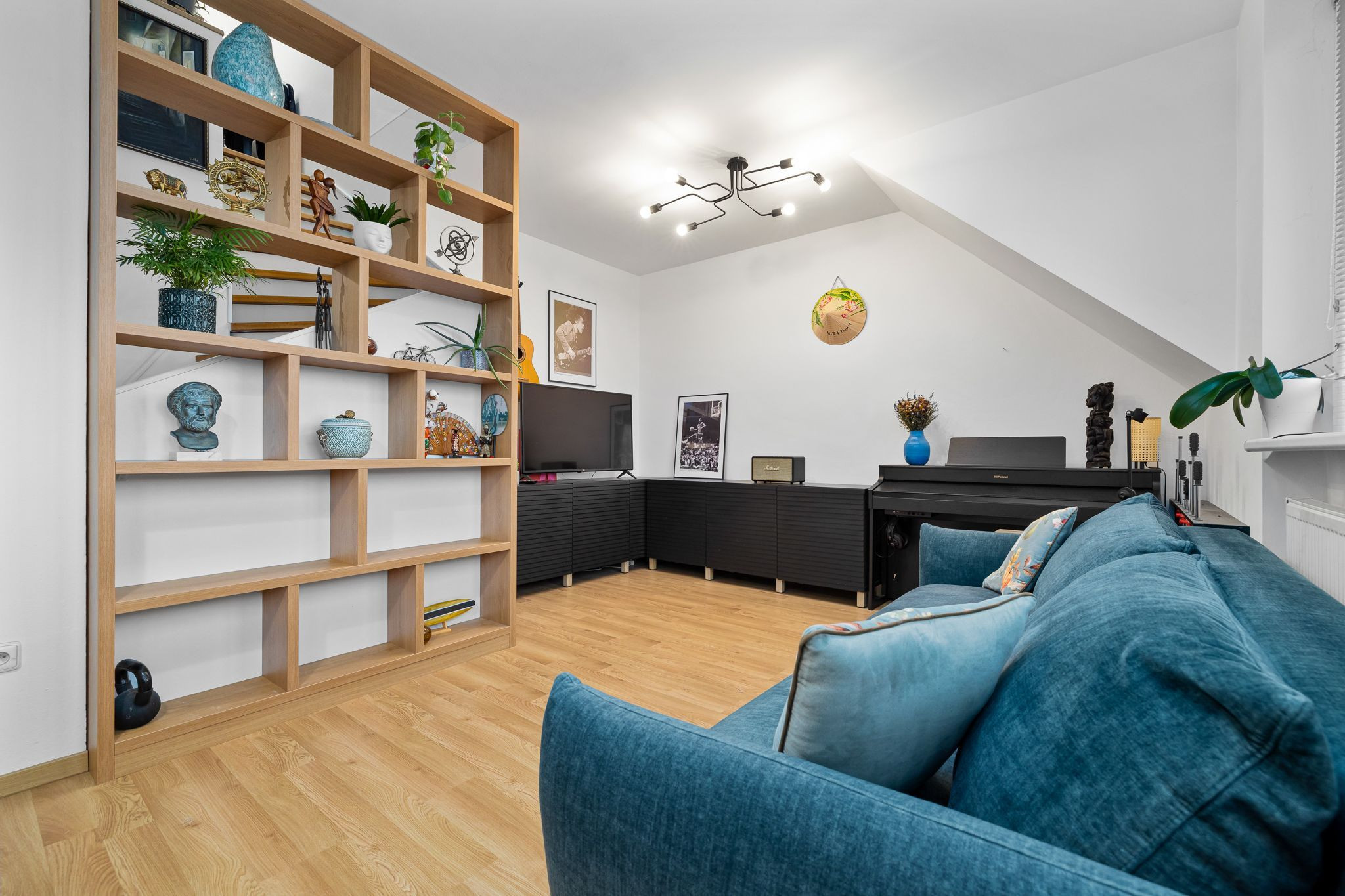 BE.LIVE COMPANY- PREDAJ- MEZANÍNOVÝ- 2-IZBOVÝ- PRIESTOR- RUŽINOV- DÔLEŽITÉ: NEHNUTEĽNOSŤ JE V ŠTÁDIU KOLAUDÁCIE,KTORÁ JE V RIEŠENÍ SO SÚ