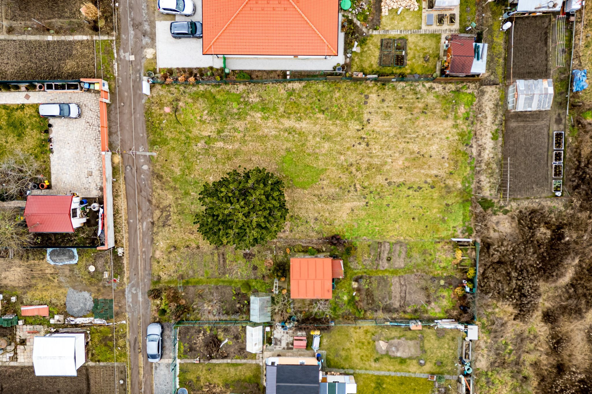 BE.LIVE COMPANY- PREDAJ- SLNEČNÝ- STAVEBNÝ POZEMOK - TICHÁ LOKALITA - BLÍZKO CENTRA - MALACKY