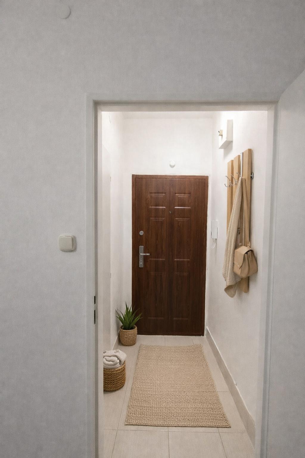 OFF PONUKA- NA PREDAJ – GARSÓNKA PO ČIASTOČNEJ REKONŠTRUKCII – ŠTRKOVEC – RUŽINOV