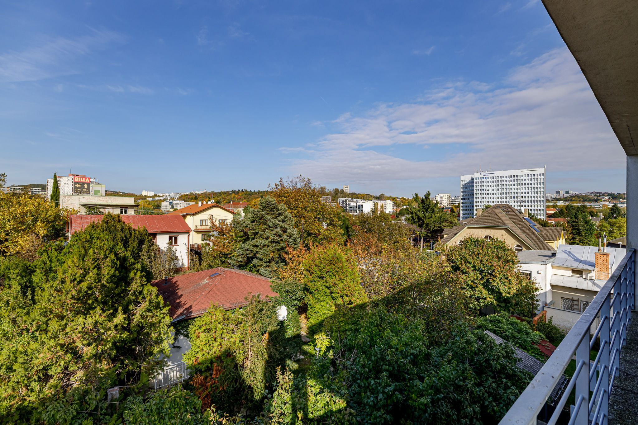 BE.LIVE COMPANY- PREDAJ- 5- IZBOVÝ- DOM- KARLOVA VES