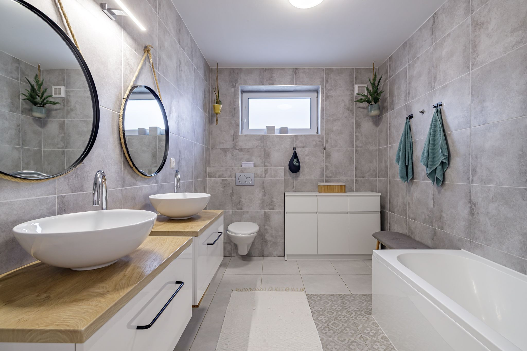 BE.LIVE COMPANY- 4-IZBOVÝ- DIZAJNOVÝ-BUNGALOV- BAZÉN- MILOSLAVOV