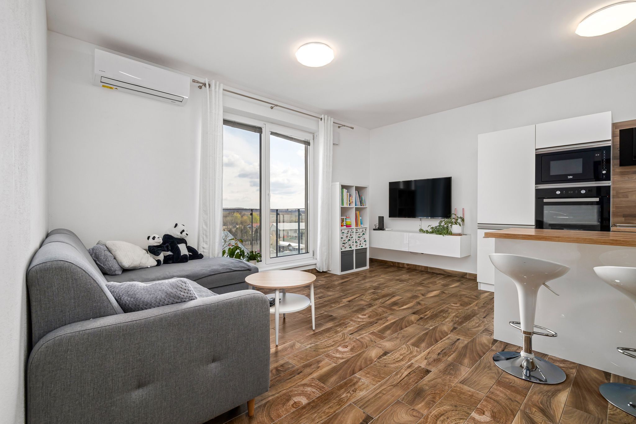 BE.LIVE COMPANY- PREDAJ- 2- IZBOVÝ- DIZAJNOVÝ- BYT-KLIMATIZÁCIA- PARKOVACIE STÁTIA-NOVÁ DEDINKA