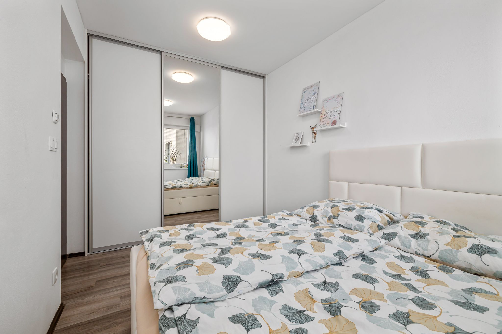 BE.LIVE COMPANY- PREDAJ- 2- IZBOVÝ- DIZAJNOVÝ- BYT-KLIMATIZÁCIA- PARKOVACIE STÁTIA-NOVÁ DEDINKA