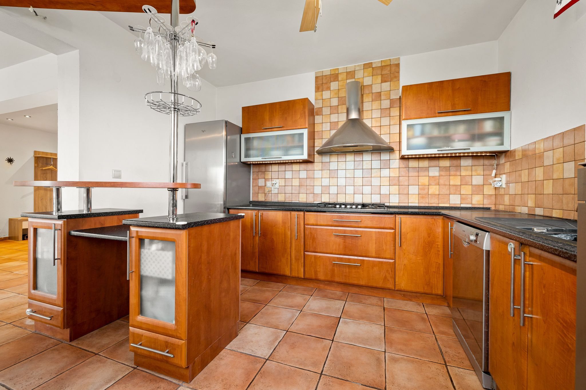 BE.LIVE COMPANY- PREDAJ- 4-IZBOVÝ- RODINNÝ DOM- GARÁŽ- VÍRIVKA- VEĽKÝ POZEMOK- TUREŇ- SENEC 