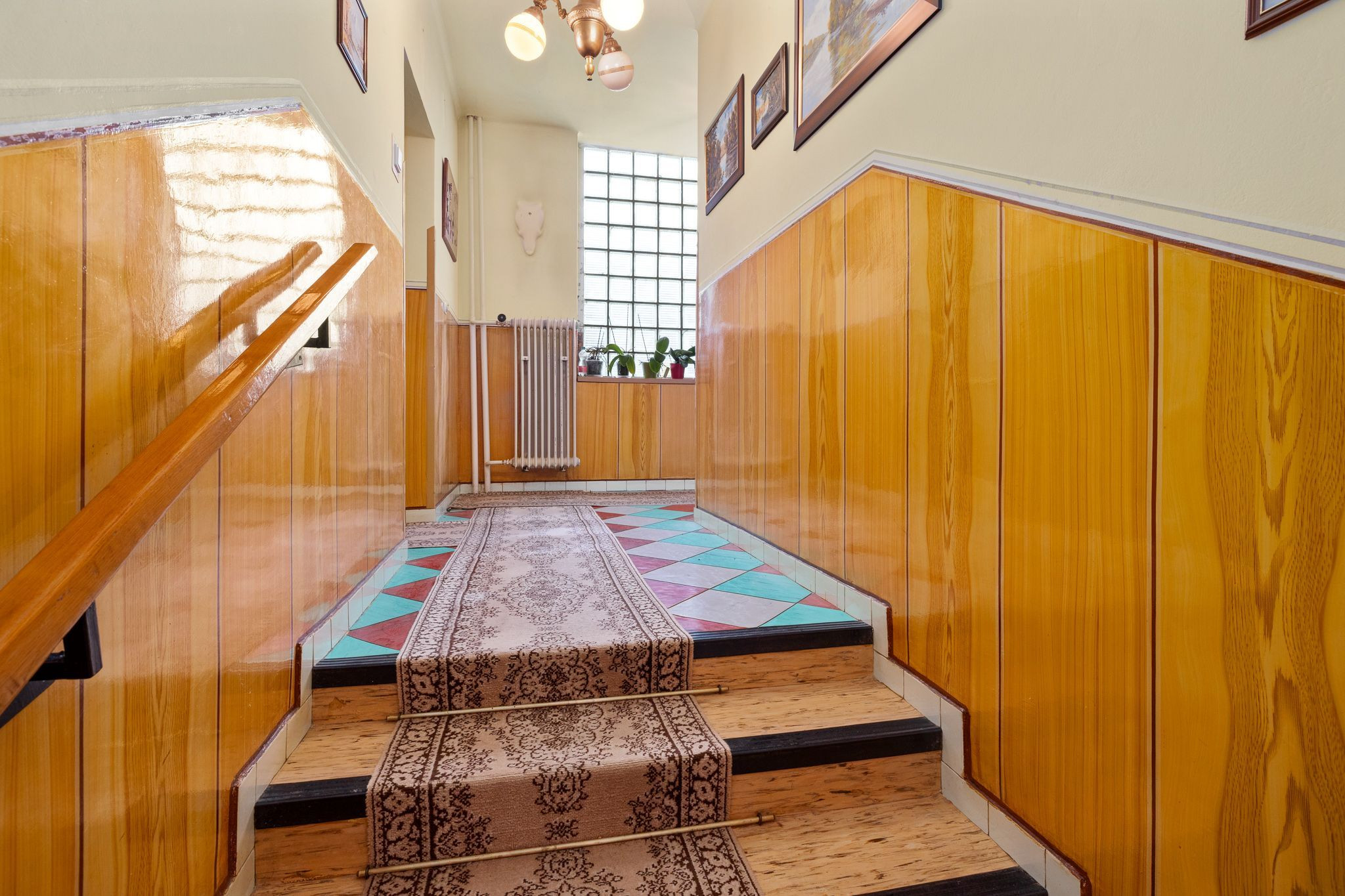 BE.LIVE COMPANY- PREDAJ- RODINNÝ DOM- VEĽKÝ POZEMOK- 2287m2- VLKY- PRI TOMÁŠOVE- SENEC 