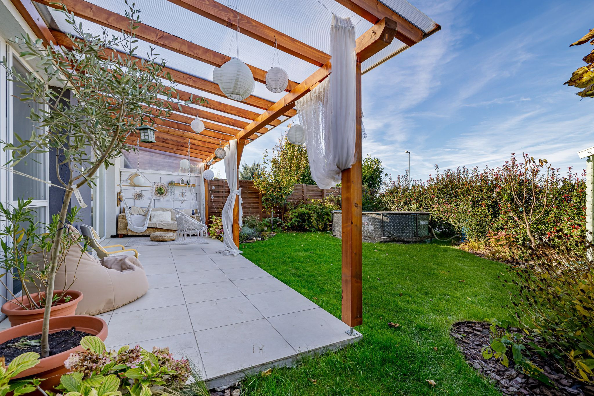 BE.LIVE COMPANY- PREDAJ- 4-IZBOVÝ- RODINNÝ DOM- 2-PARKOVACIE STÁTIA- NOVOSTAVBA- HRUBÁ BORŠA- SENEC