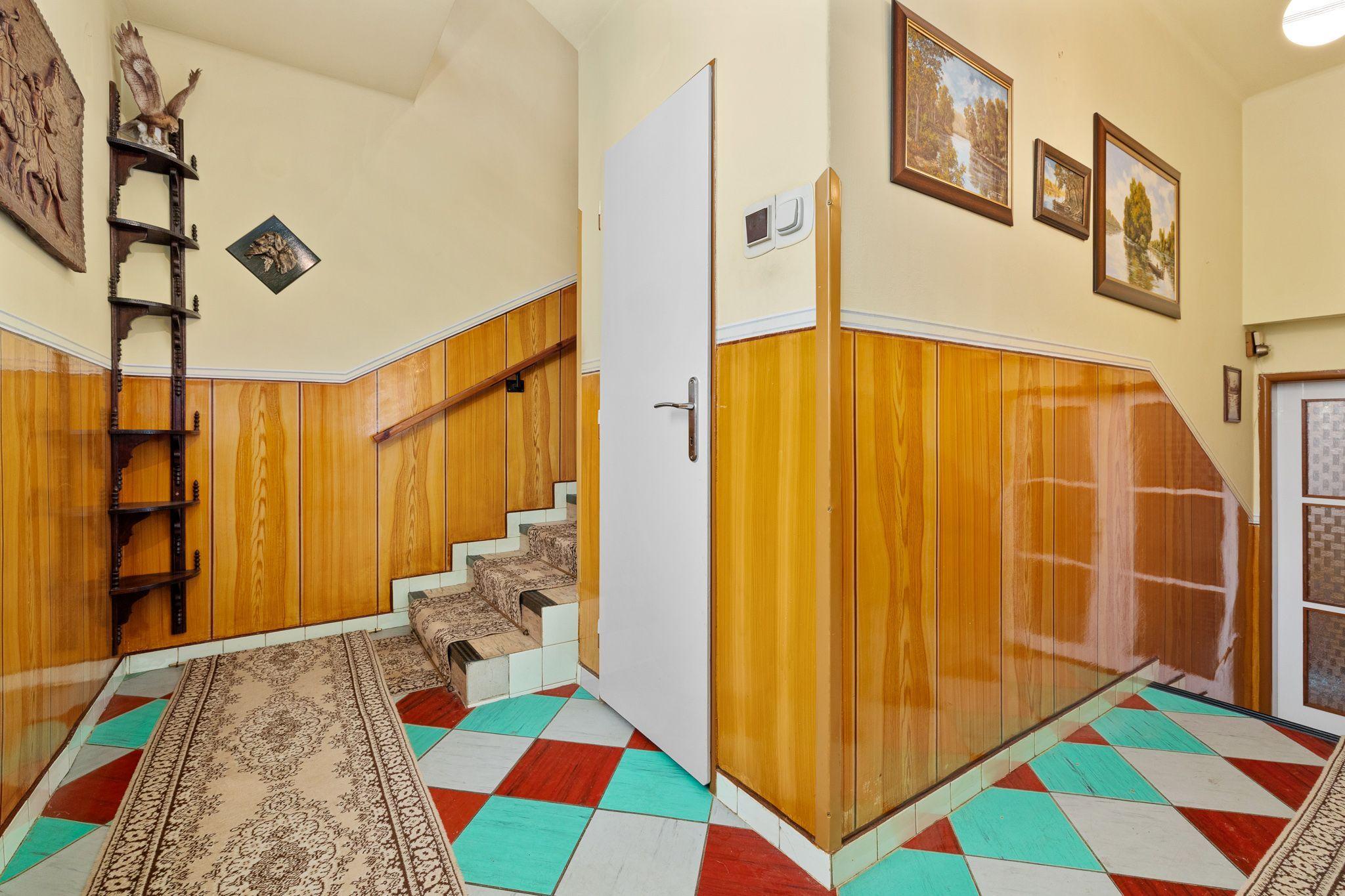 BE.LIVE COMPANY – PREDAJ – RODINNÝ DOM NA VÝNIMOČNE VEĽKOM POZEMKU 2 287 m²– VLKY PRI TOMÁŠOVE