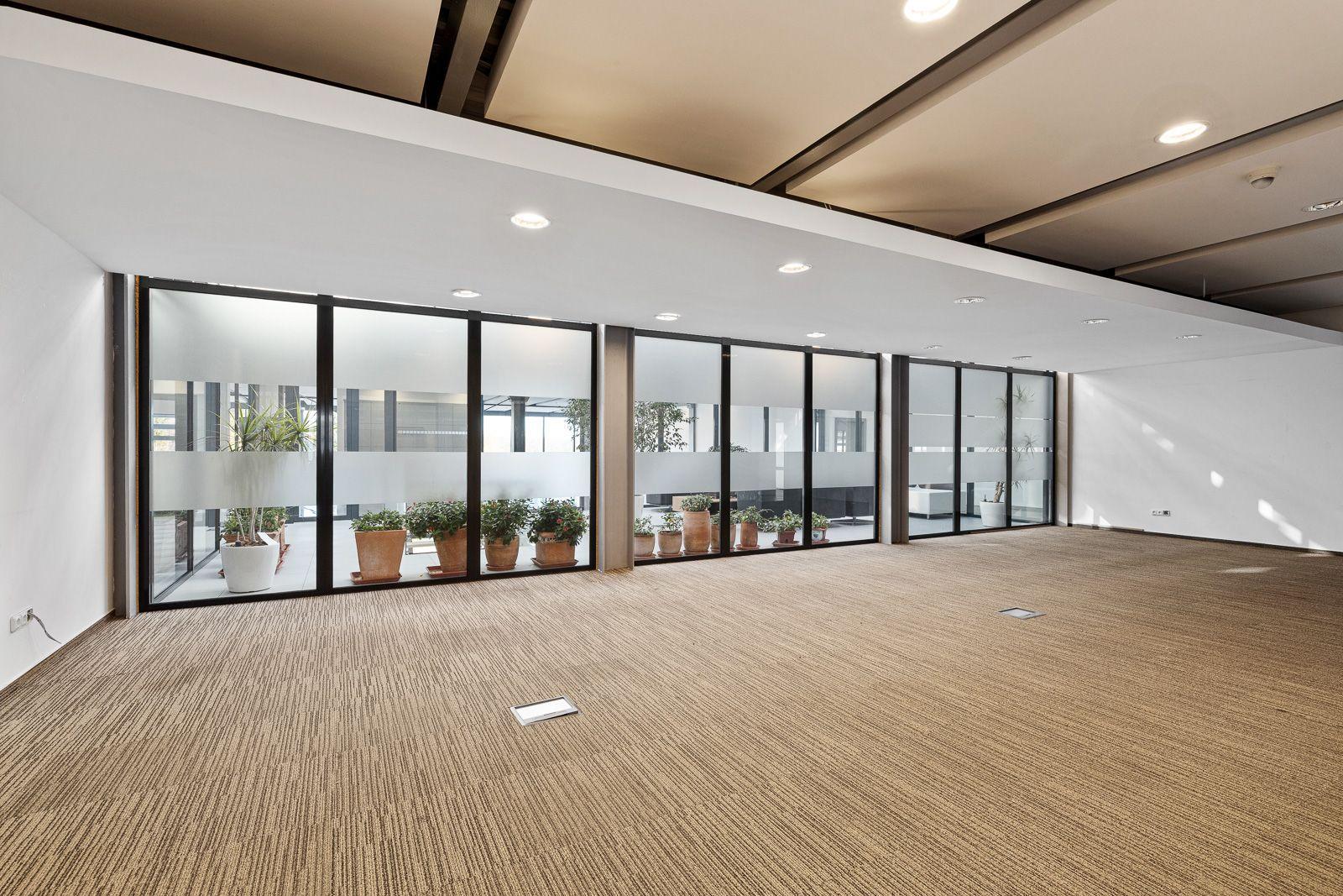 BE.LIVE COMPANY– PRENÁJOM– ADMINISTRATÍVNA BUDOVA– SHOWROOM- KANCELÁRIE- NOVOZÁMOCKÁ, NITRA