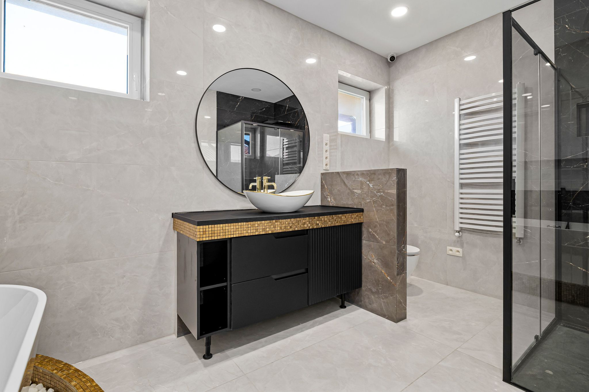 BE.LIVE COMPANY- PREDAJ- 4-IZBOVÝ MODERNÝ BUNGALOV S BAZÉNOM- MILOSLAVOV