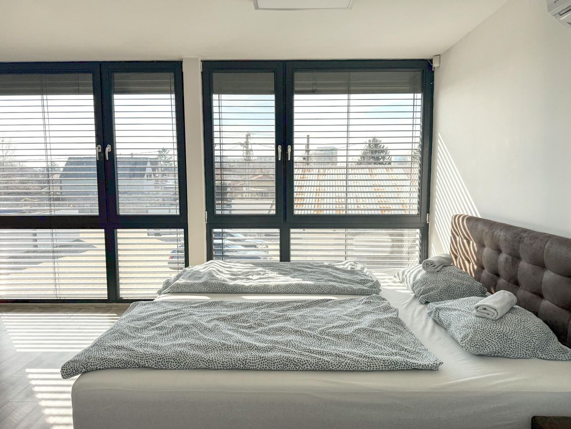 BE.LIVE COMPANY- PRENÁJOM- 1000m2- KOMERČNÝ PRIESTOR- RUŽINOV