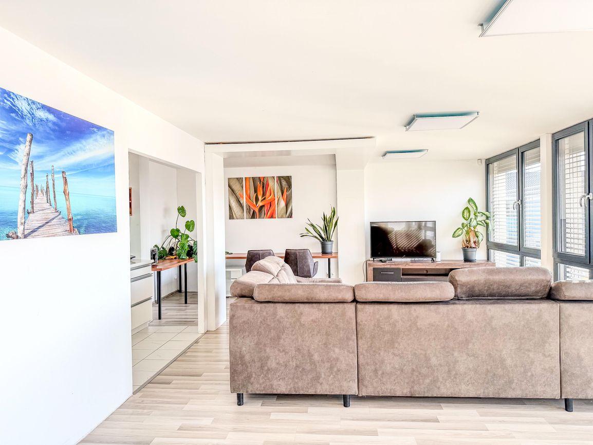 BE.LIVE COMPANY- PRENÁJOM- 1000m2- KOMERČNÝ PRIESTOR- RUŽINOV